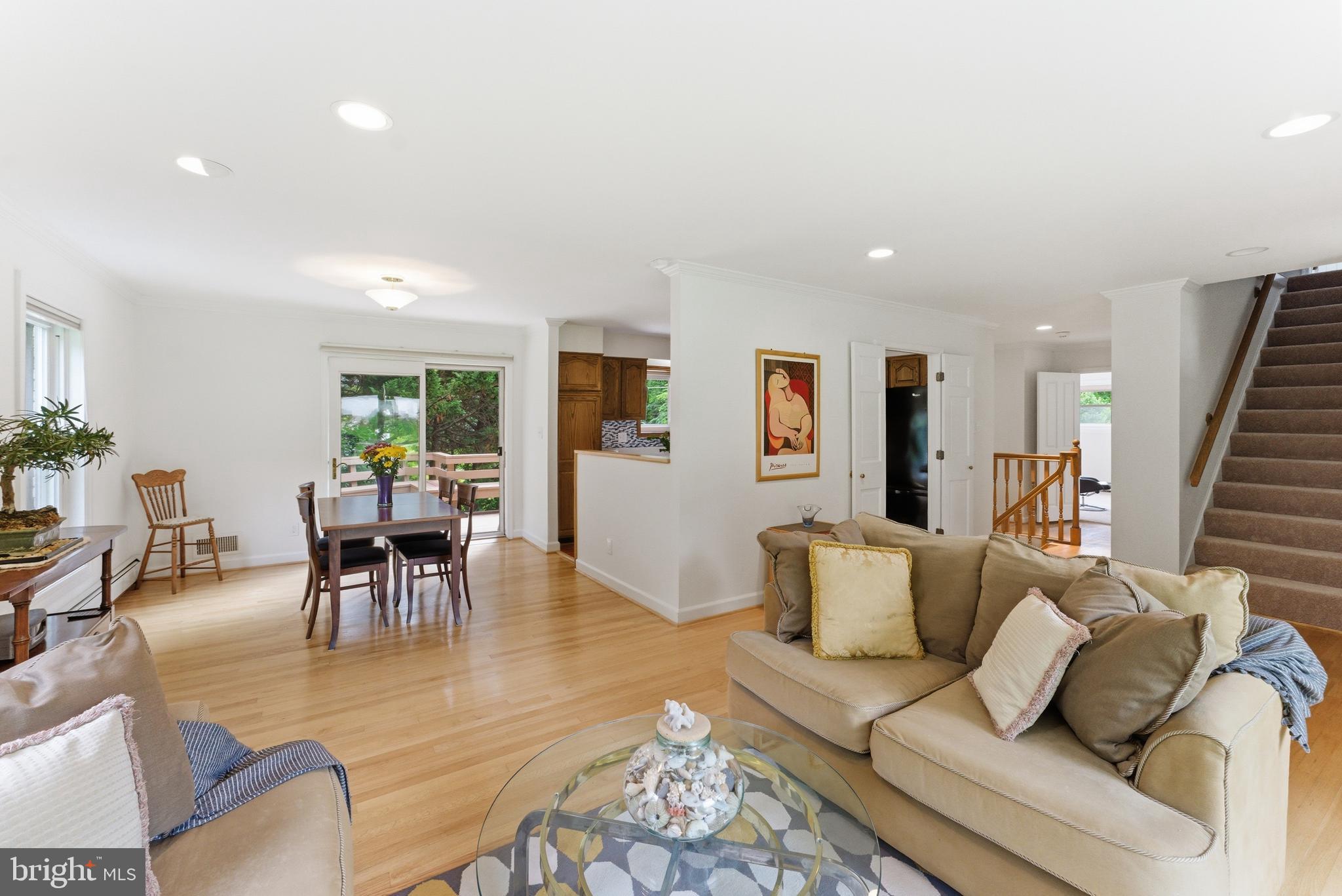 HILLANDALE - Residential