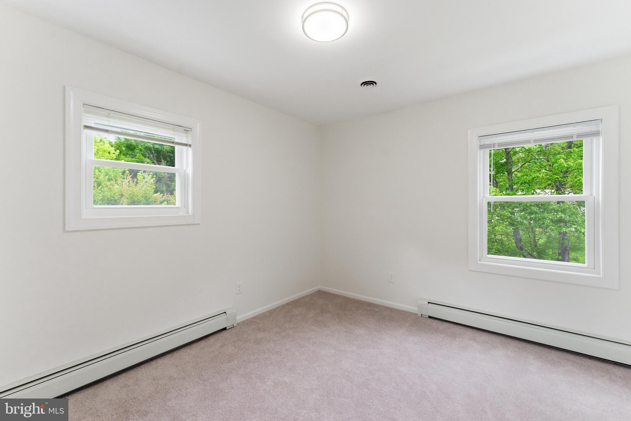 HILLANDALE - Residential