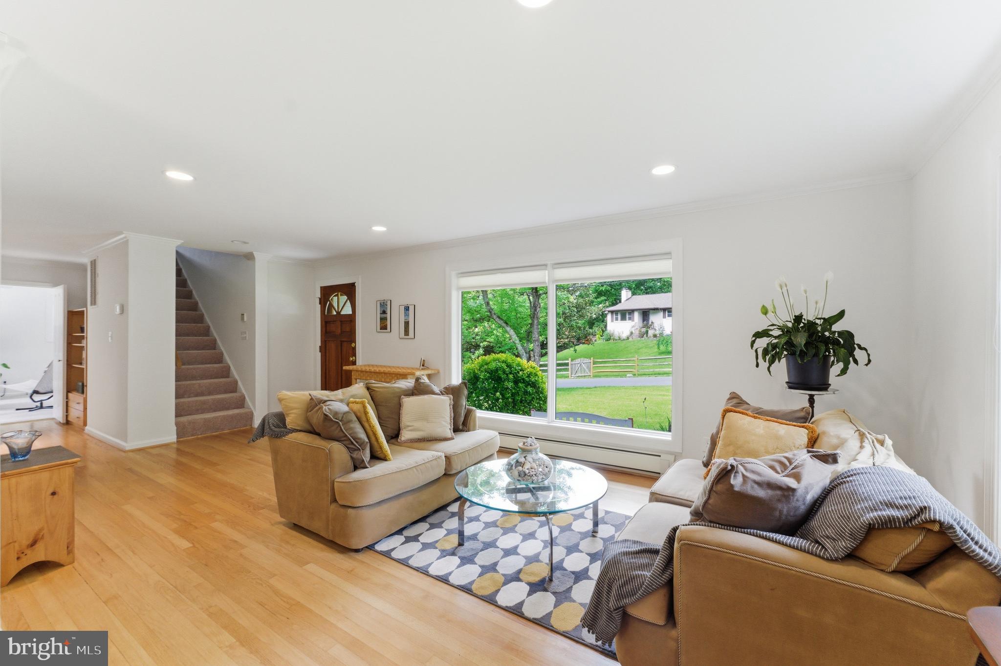 HILLANDALE - Residential