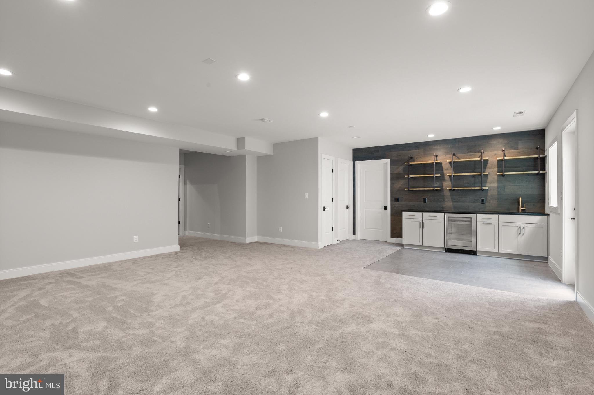 ROOSEVELT PLACE - Residential