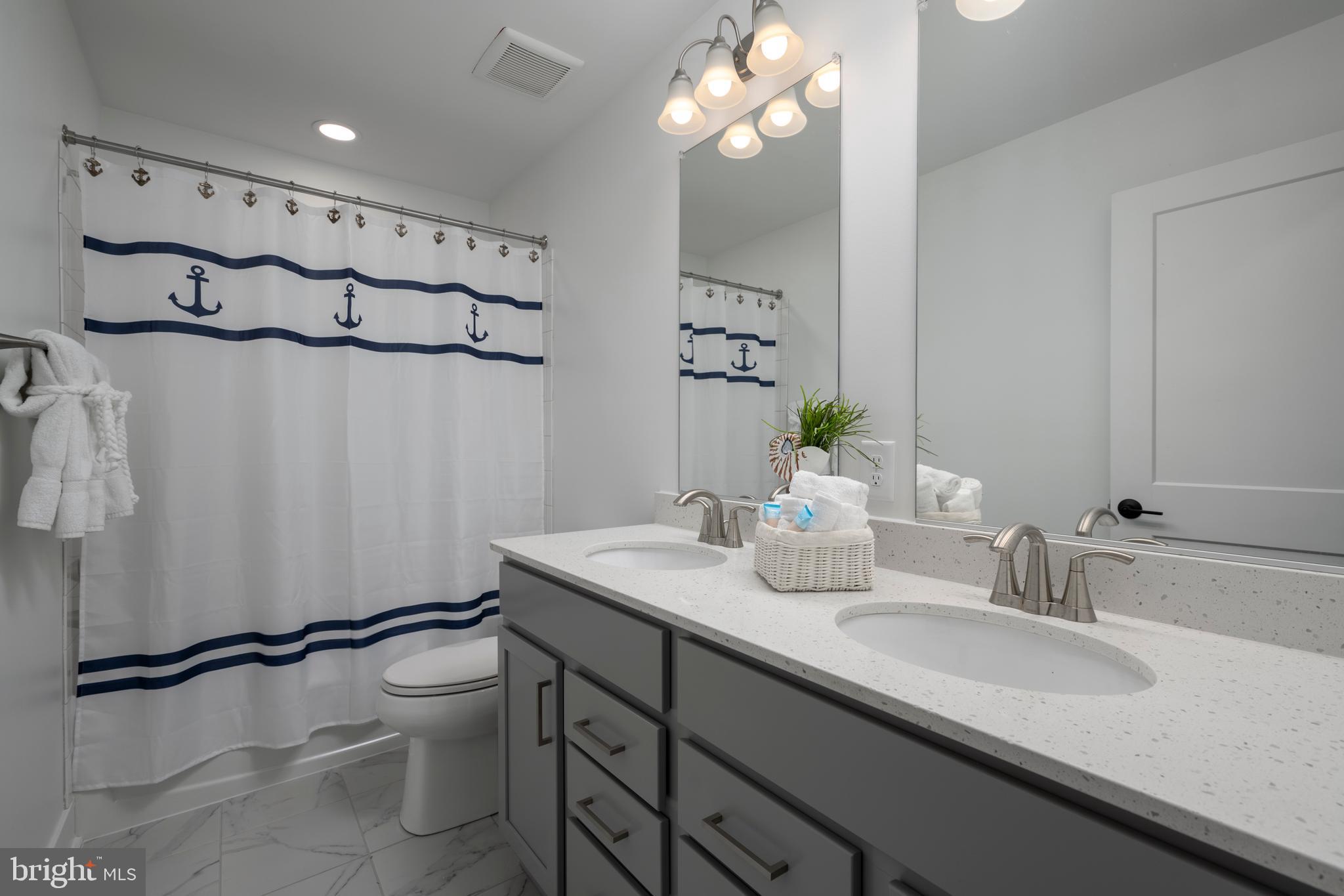TOWER SHORES - Residential