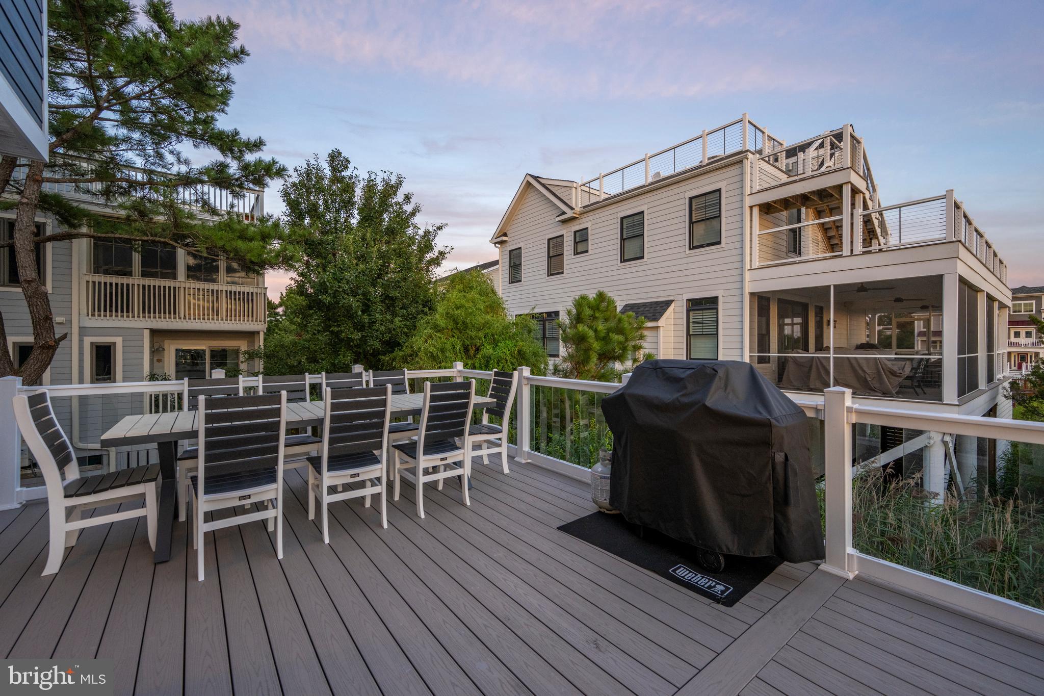 TOWER SHORES - Residential