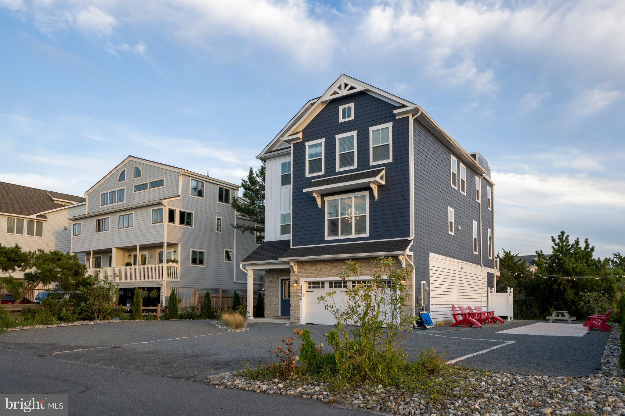 TOWER SHORES - Residential
