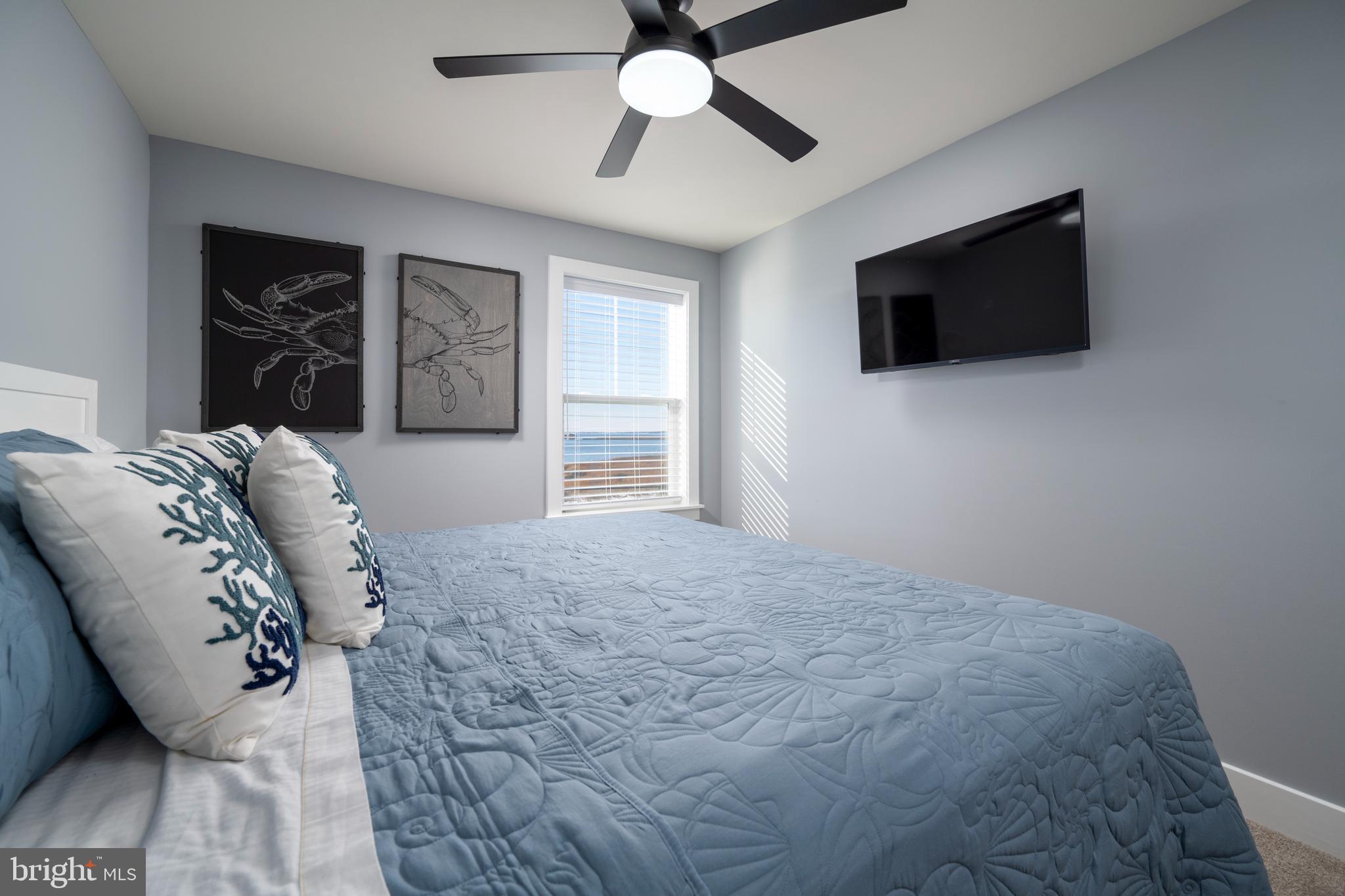 TOWER SHORES - Residential