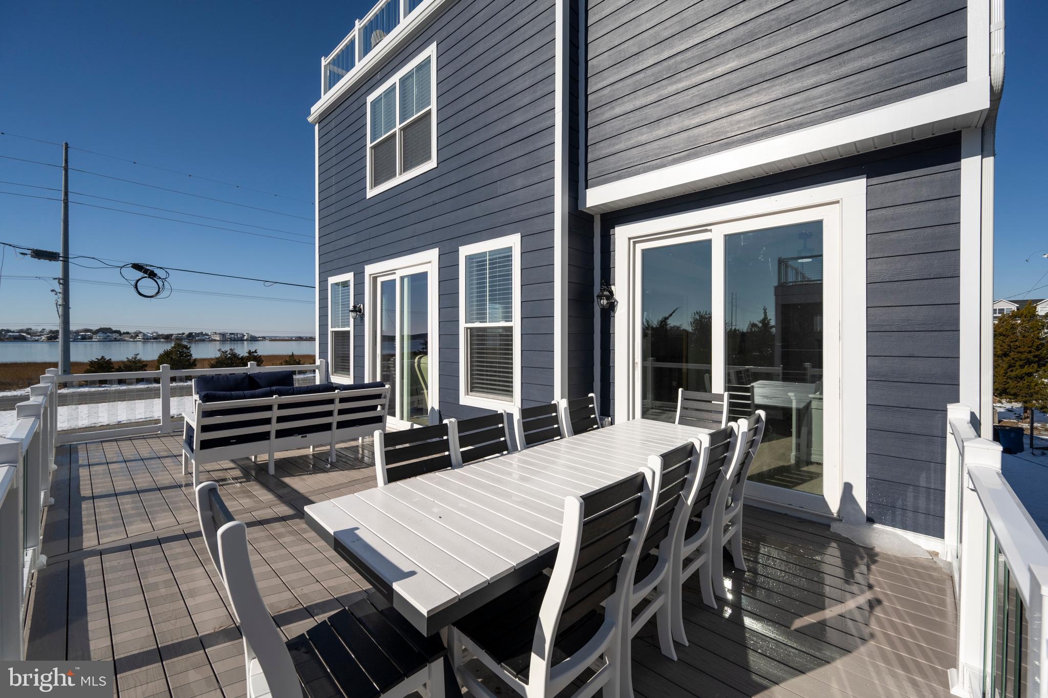 TOWER SHORES - Residential