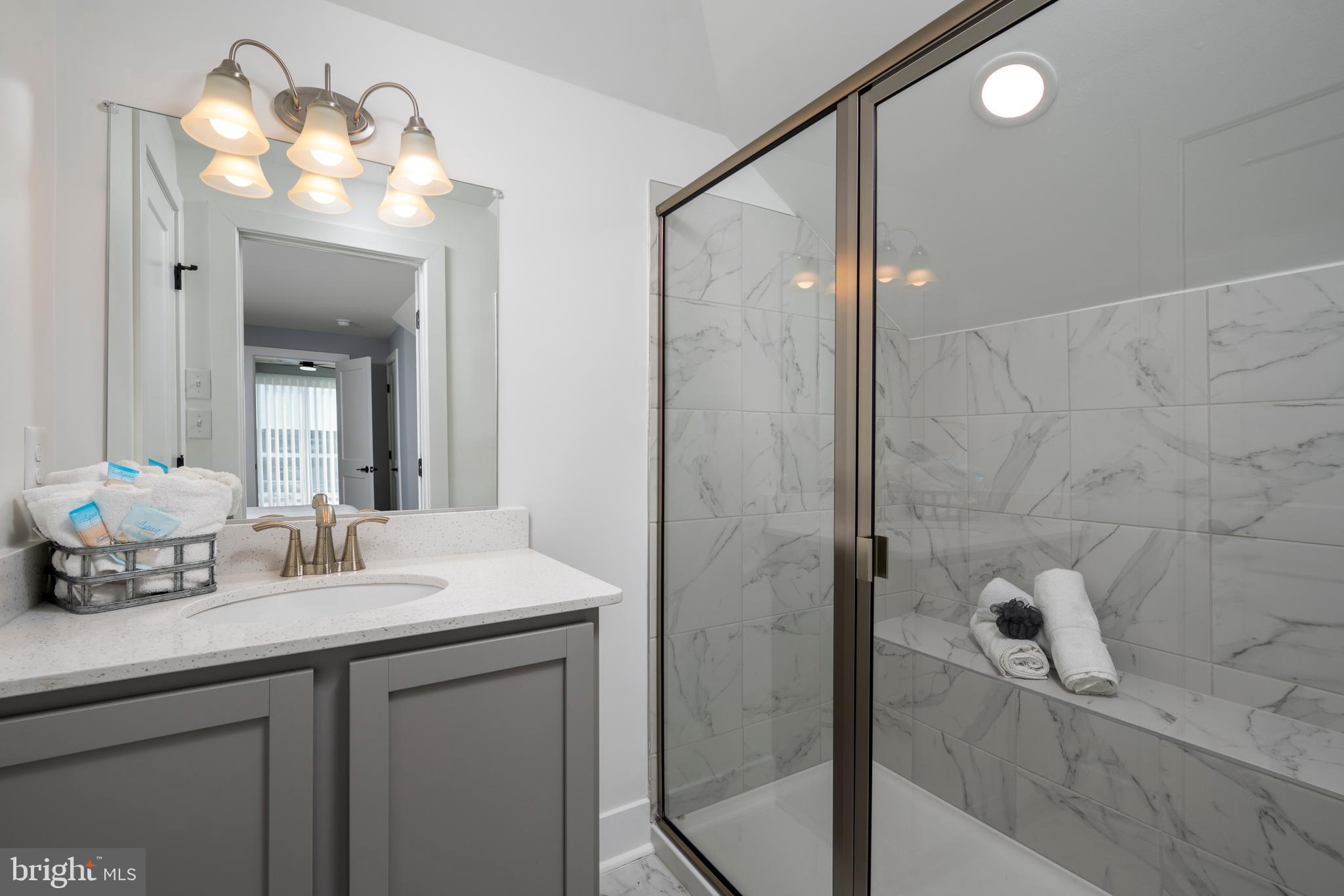 TOWER SHORES - Residential