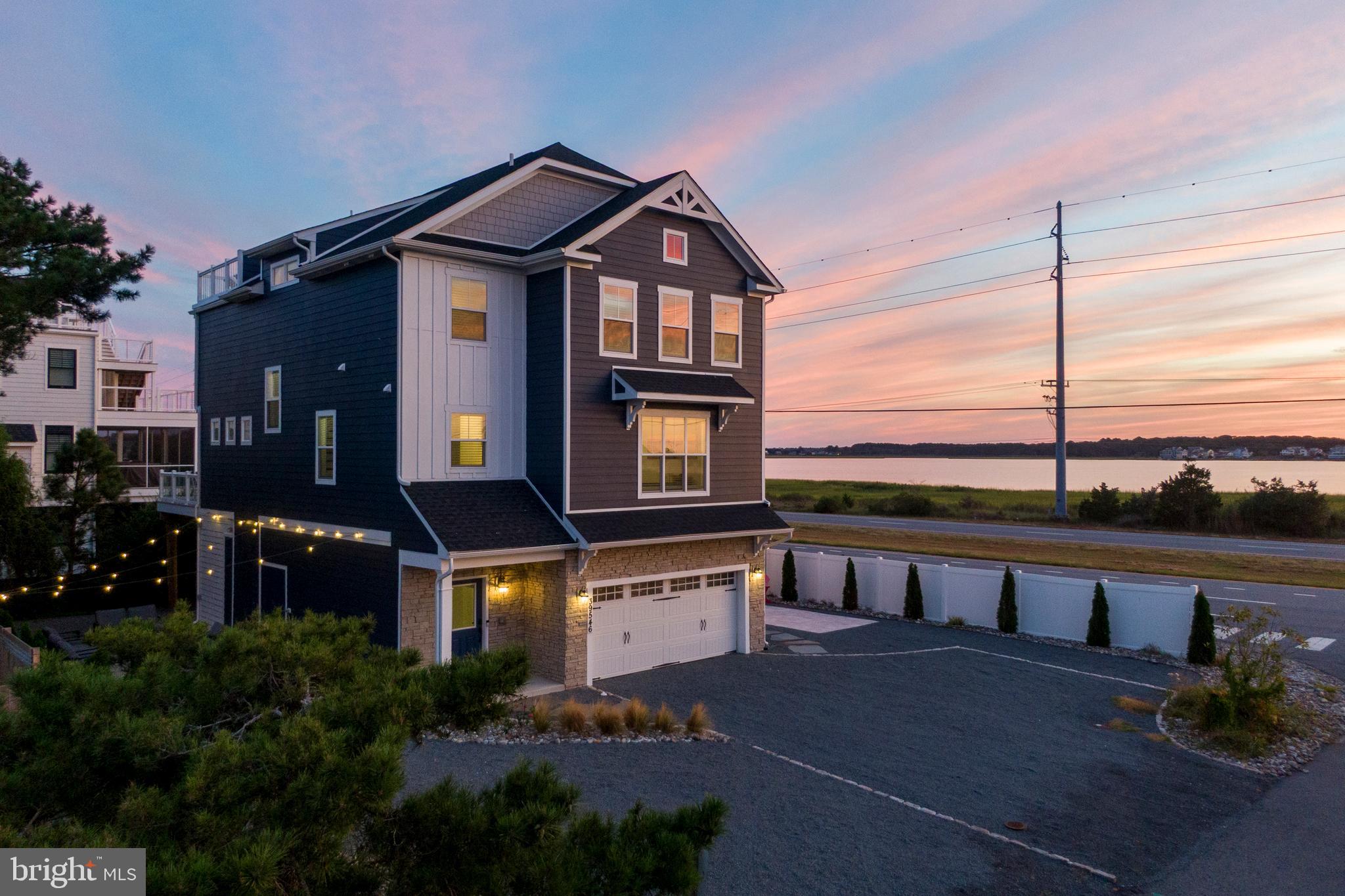 TOWER SHORES - Residential