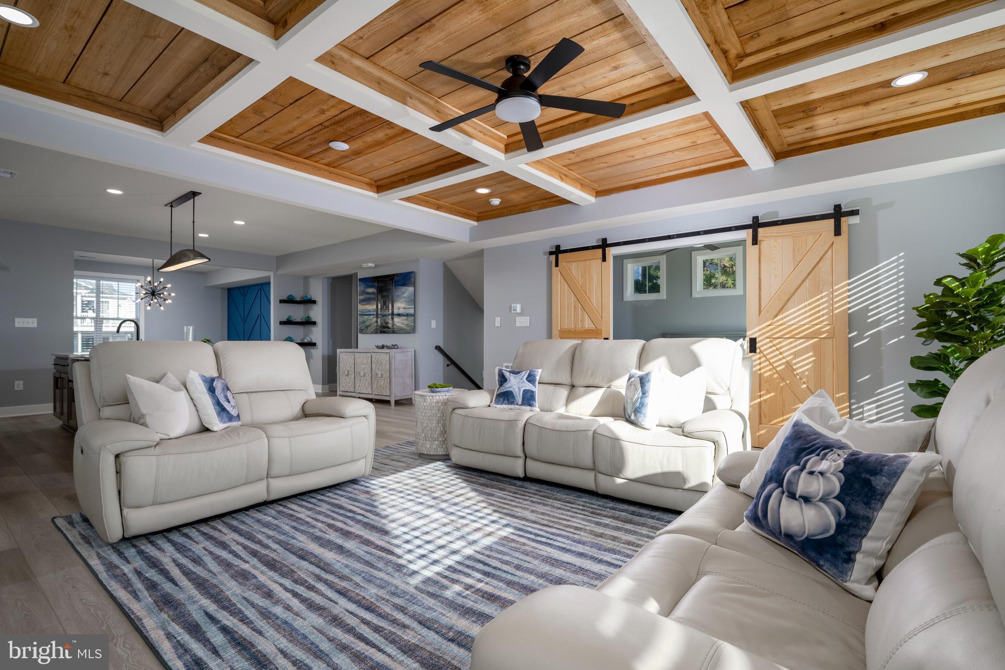 TOWER SHORES - Residential