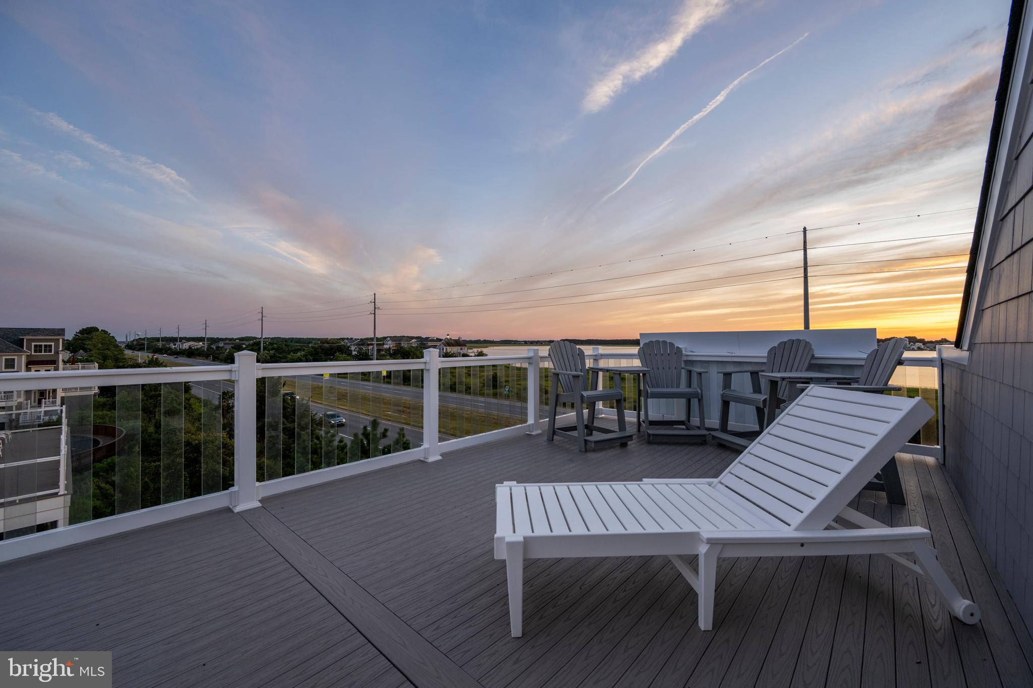 TOWER SHORES - Residential