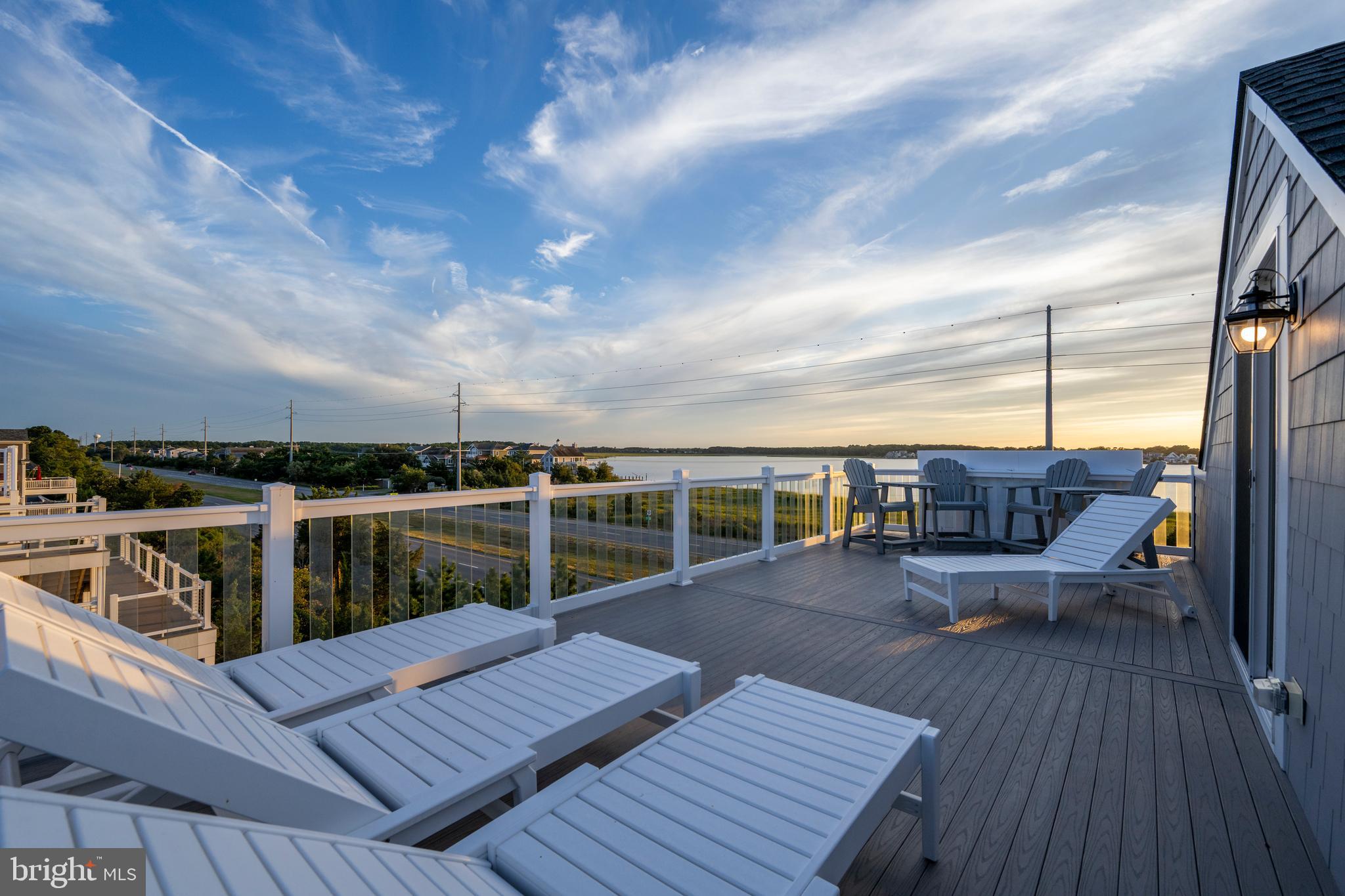 TOWER SHORES - Residential