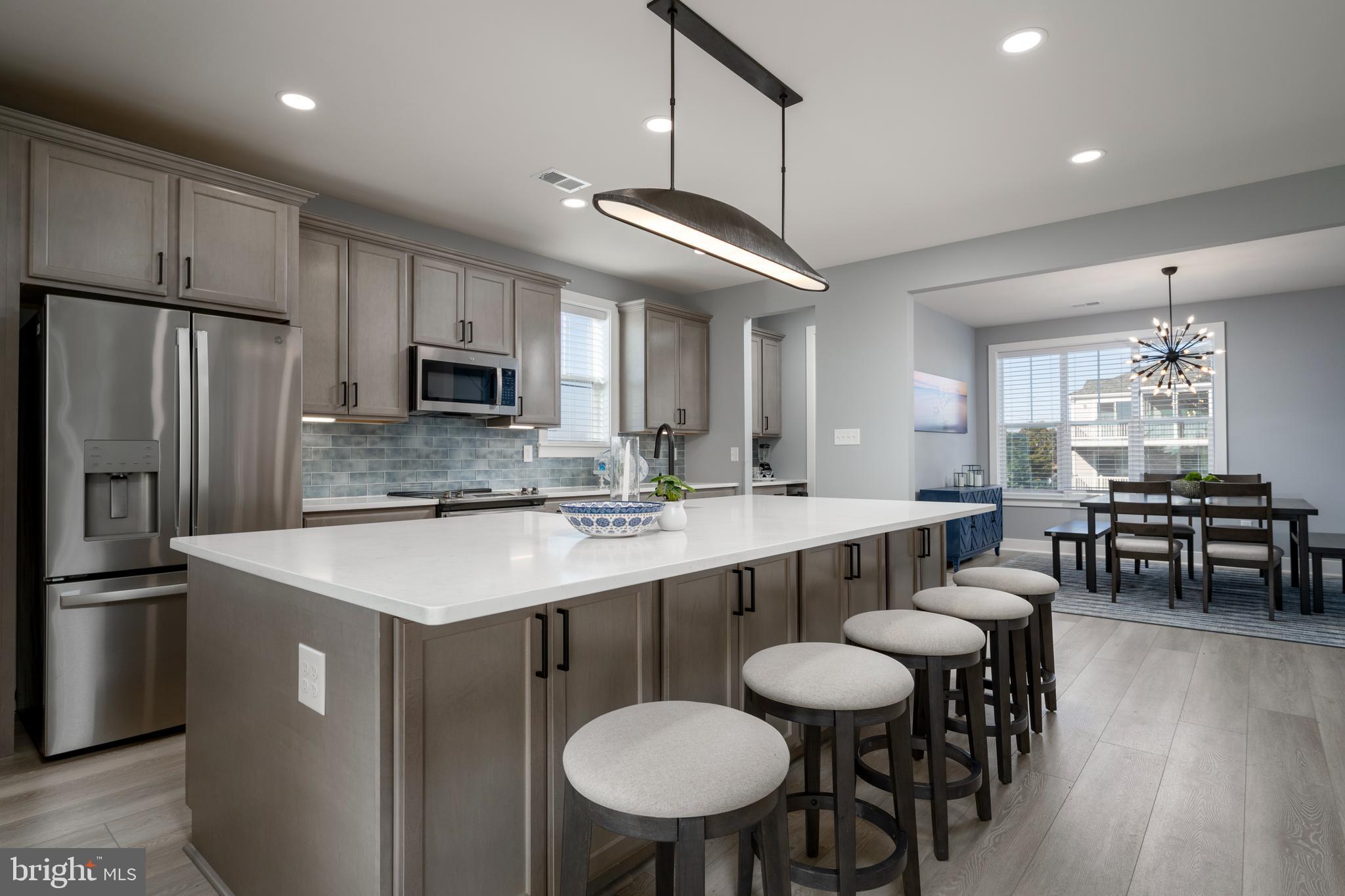 TOWER SHORES - Residential