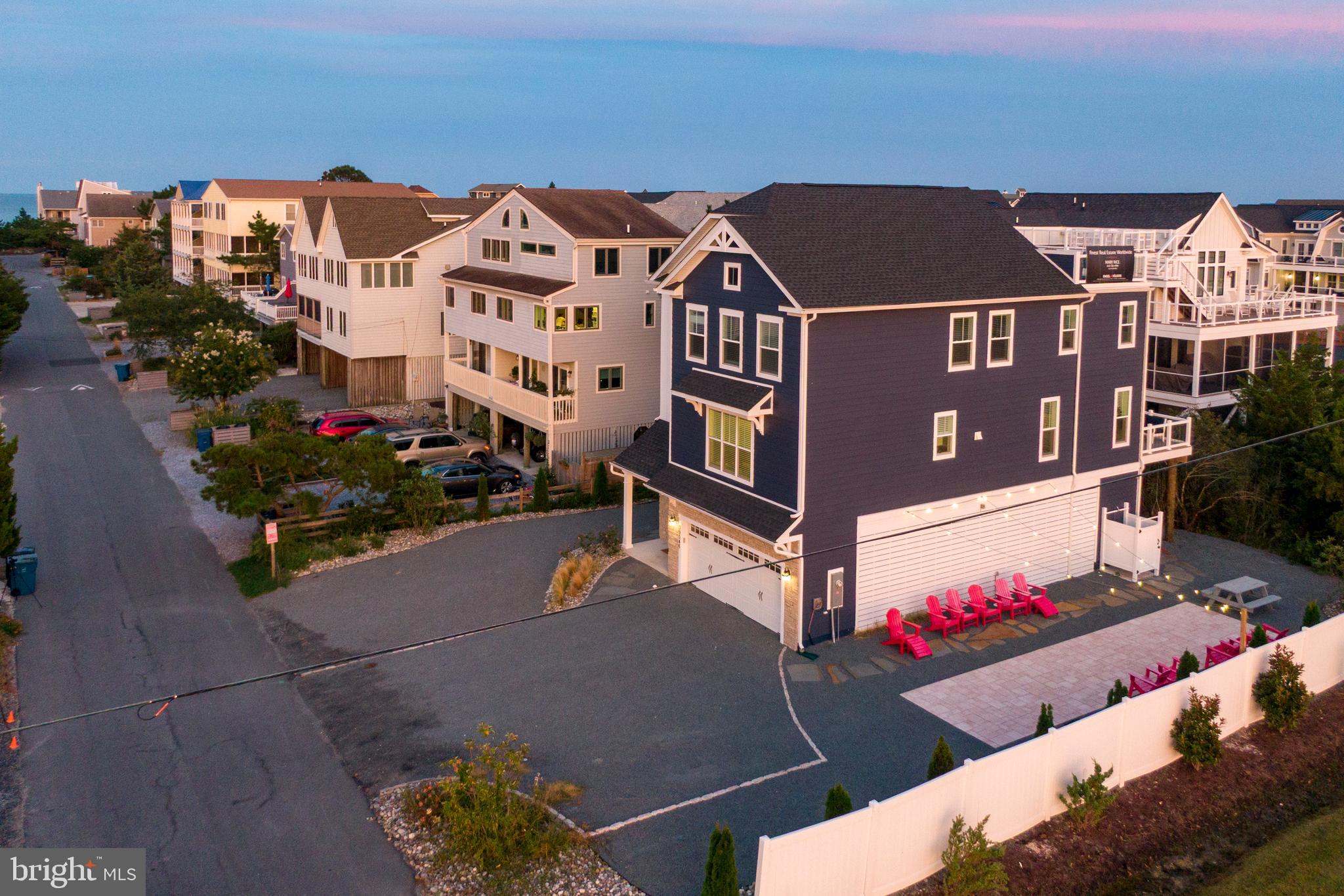 TOWER SHORES - Residential
