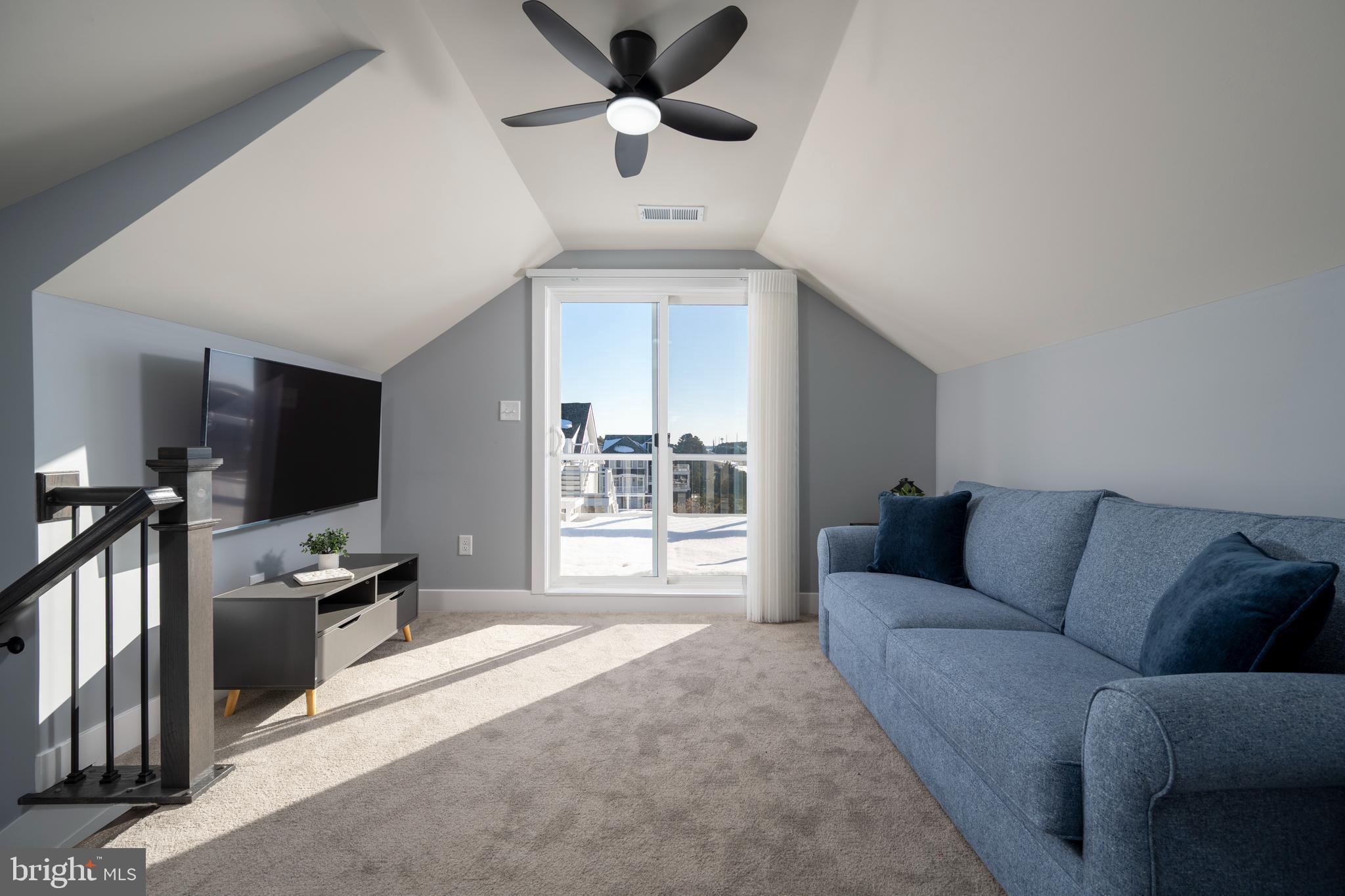 TOWER SHORES - Residential