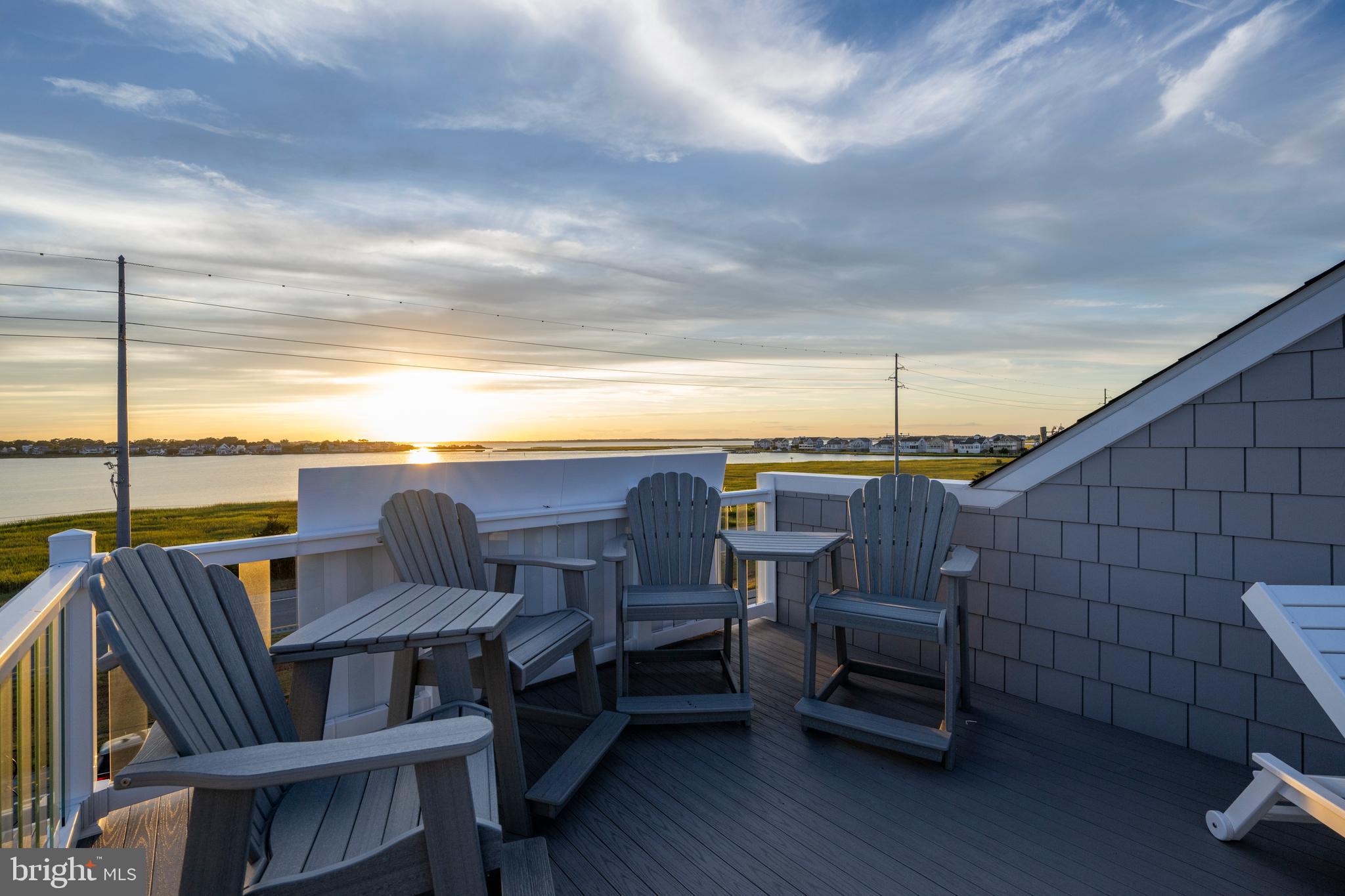 TOWER SHORES - Residential