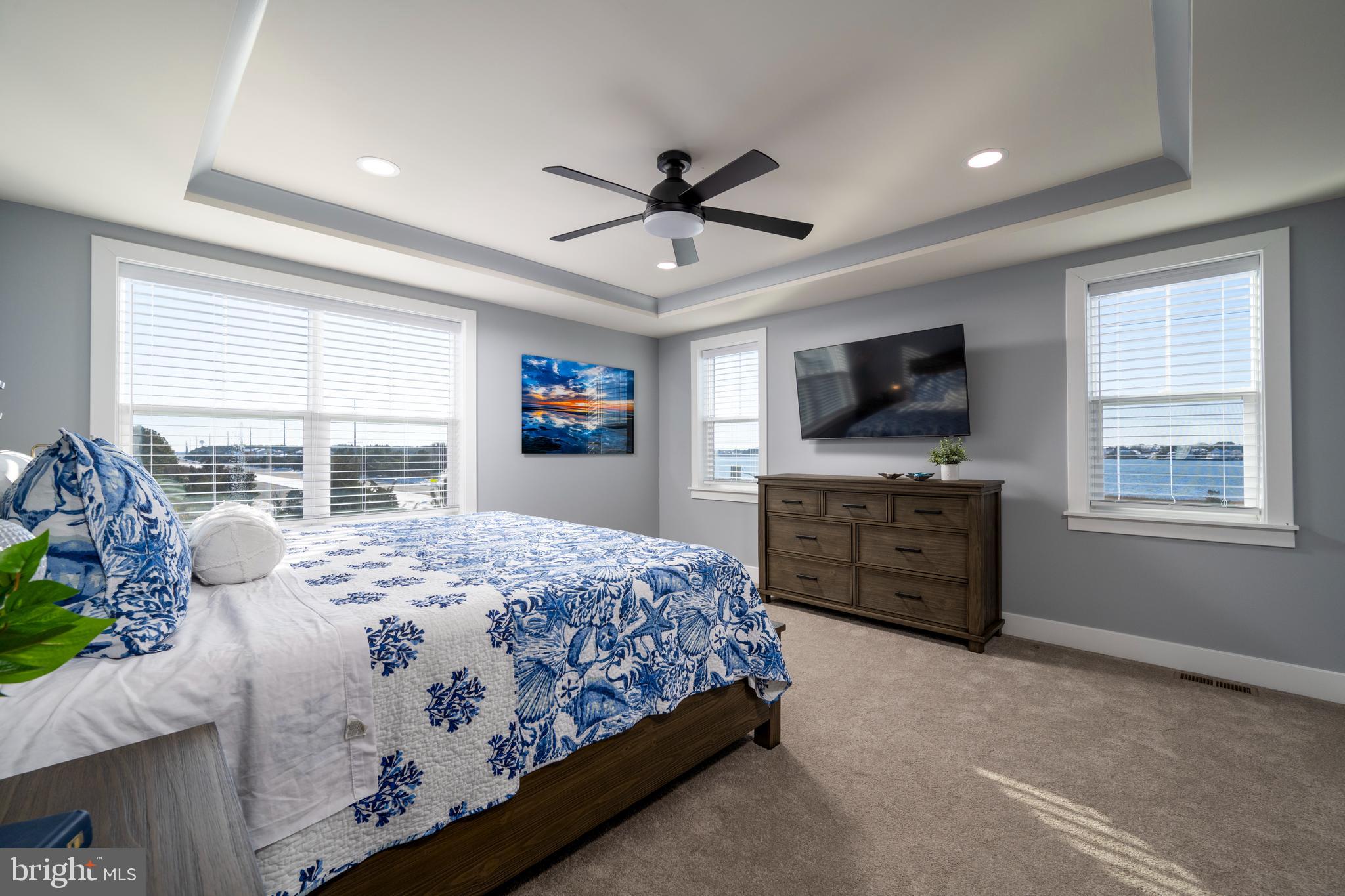 TOWER SHORES - Residential