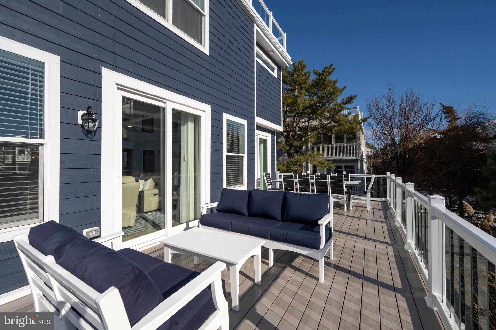 TOWER SHORES - Residential
