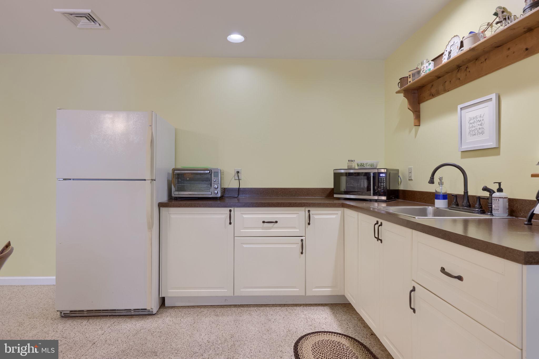 FIVEPOINTVILLE - Residential