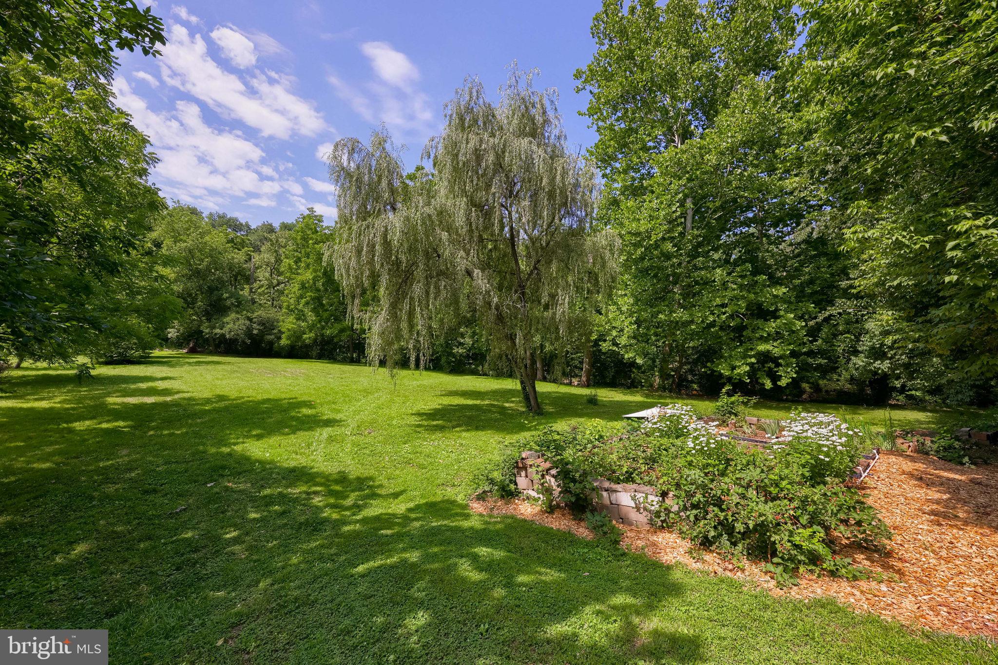 FIVEPOINTVILLE - Residential