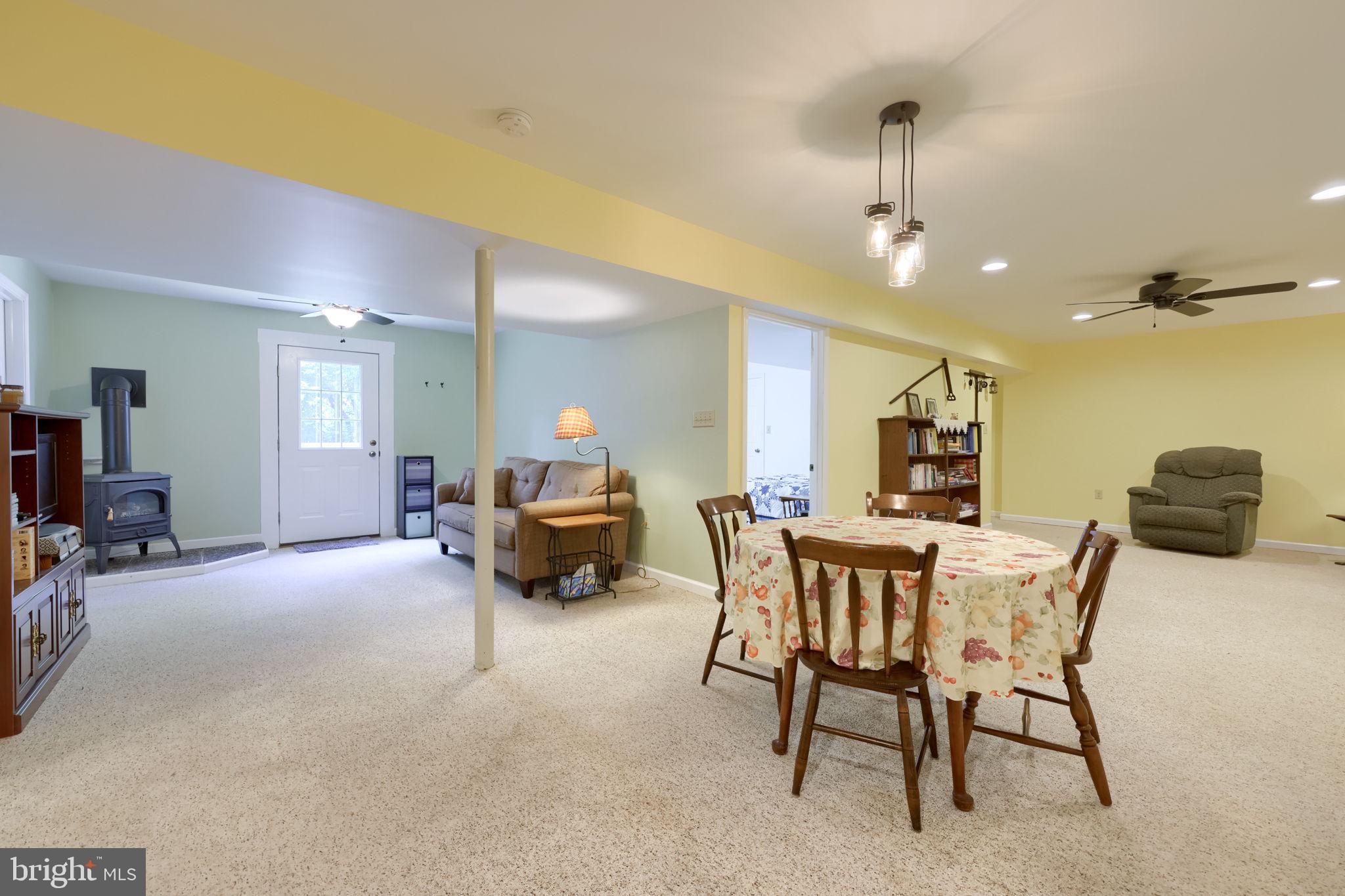 FIVEPOINTVILLE - Residential