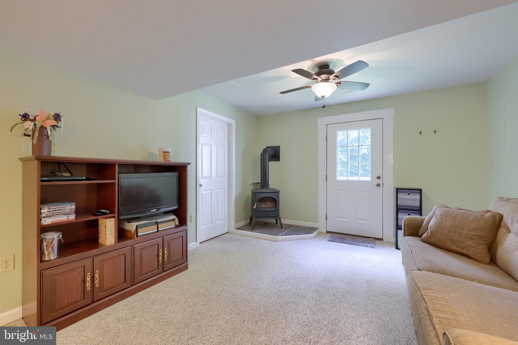 FIVEPOINTVILLE - Residential