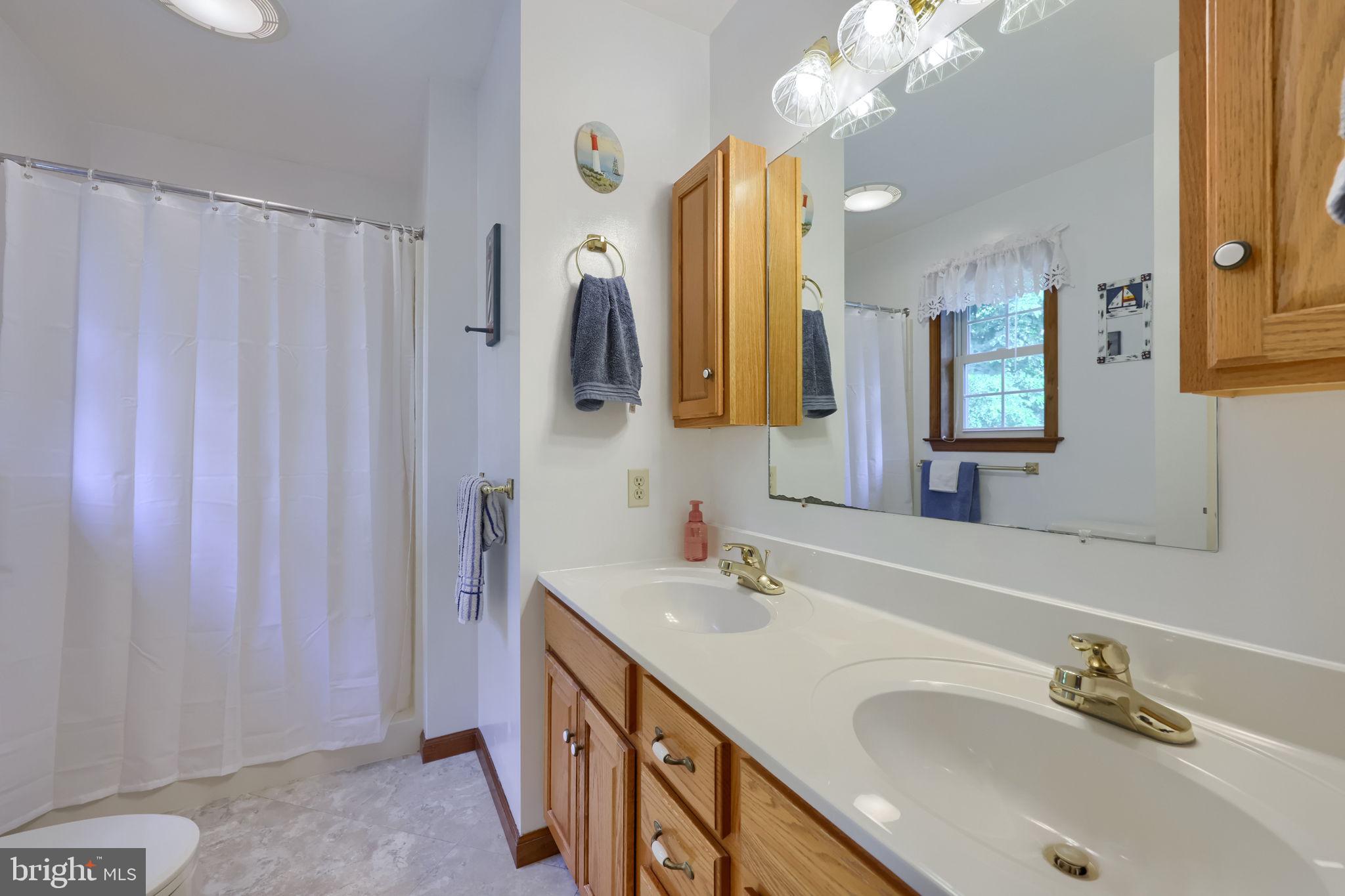 FIVEPOINTVILLE - Residential