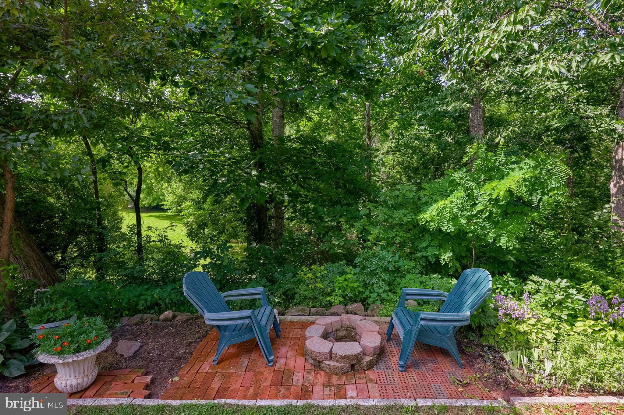 FIVEPOINTVILLE - Residential