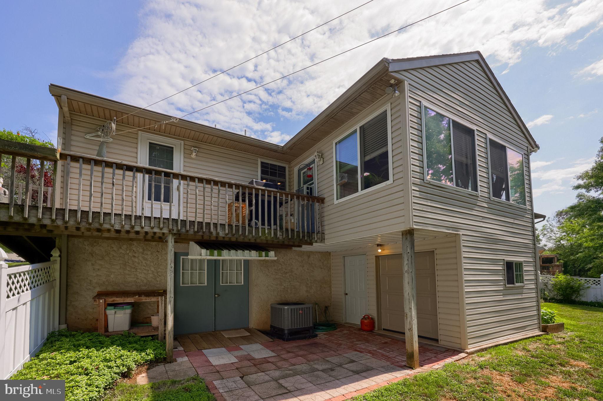 FIVEPOINTVILLE - Residential