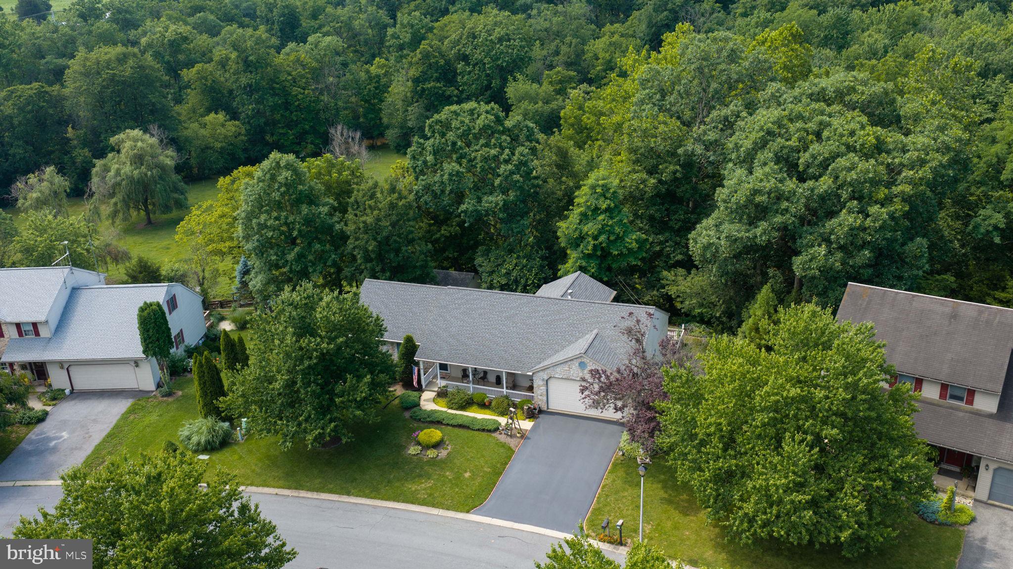 FIVEPOINTVILLE - Residential