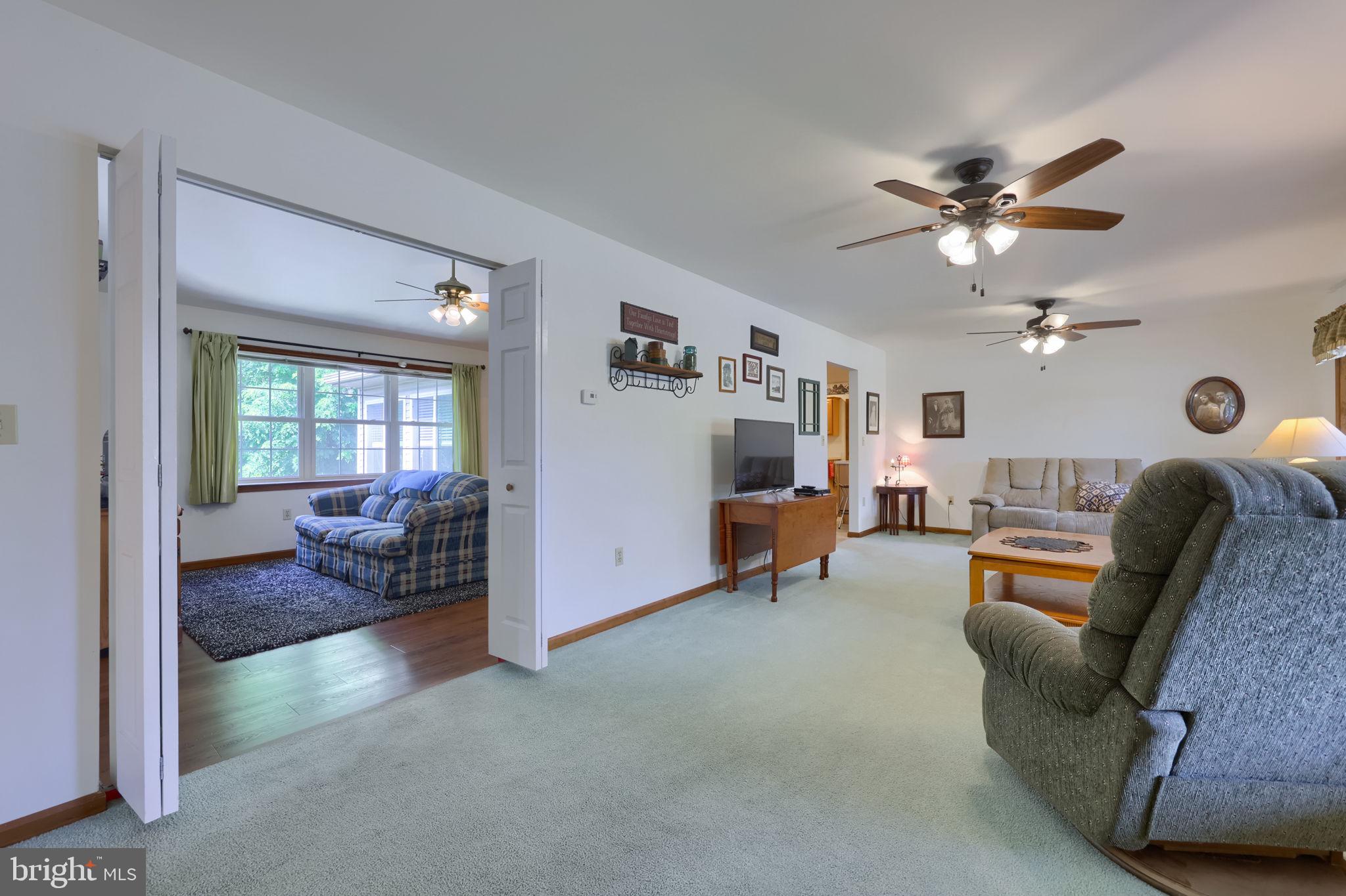 FIVEPOINTVILLE - Residential