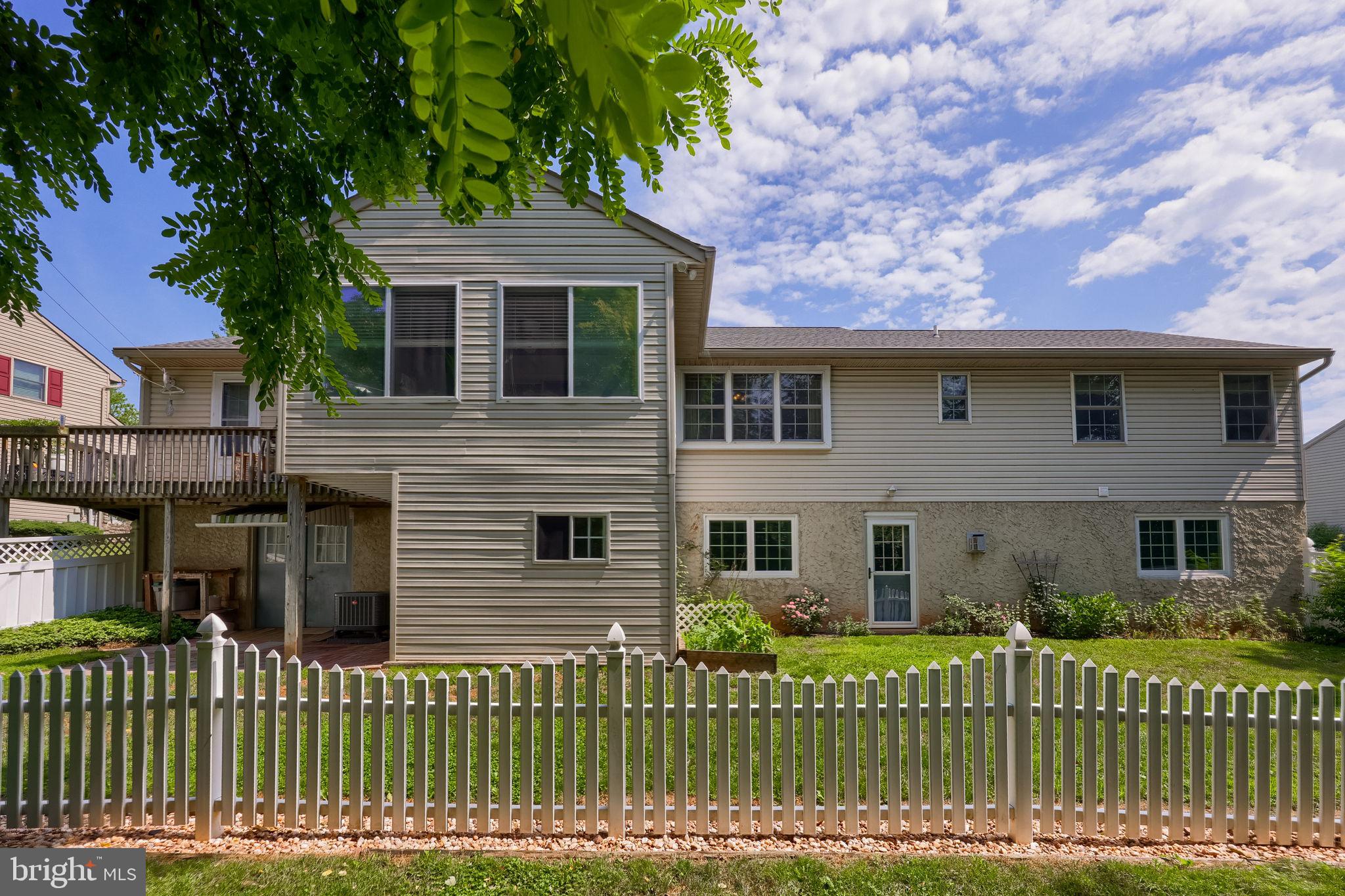 FIVEPOINTVILLE - Residential