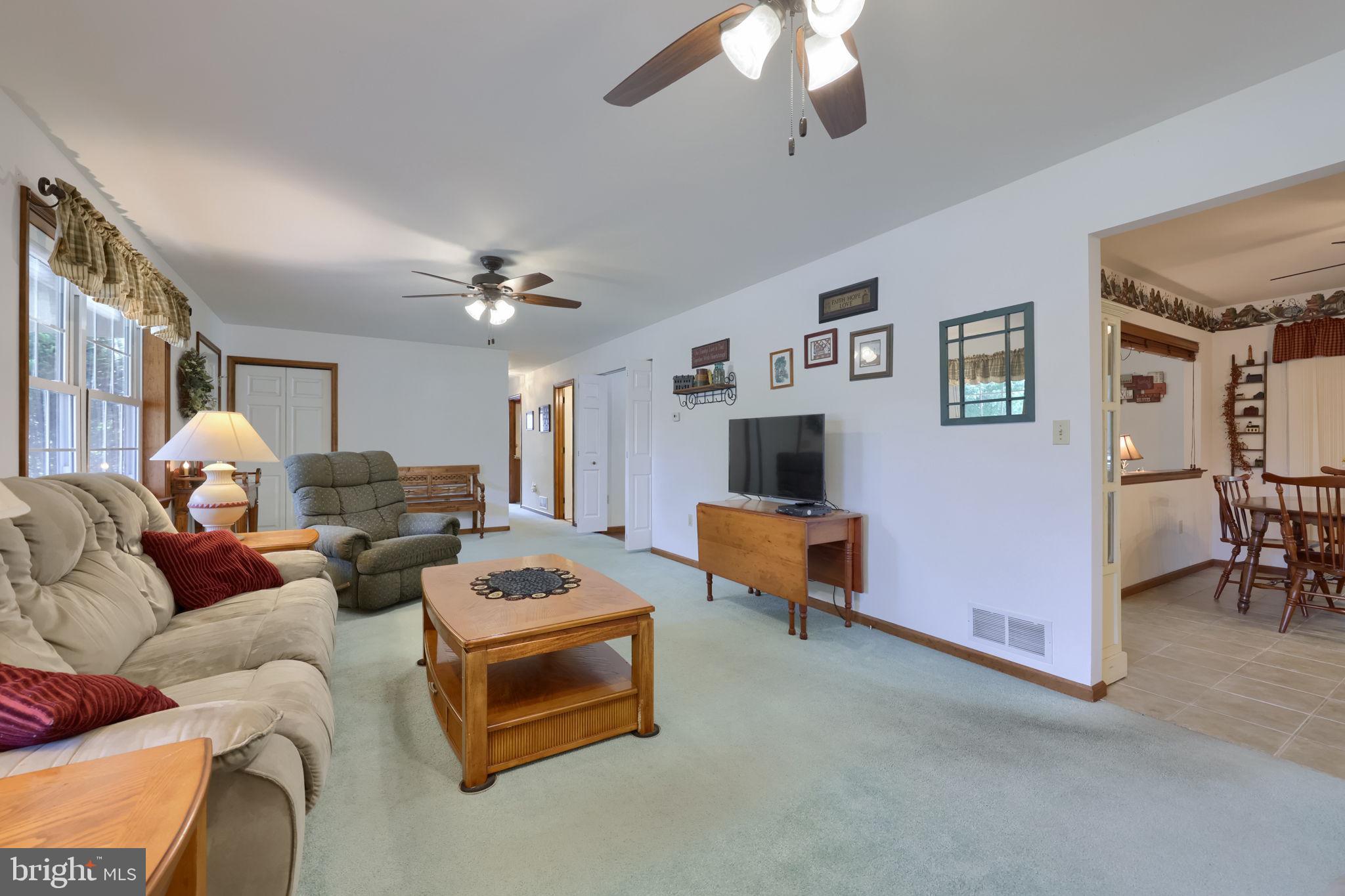 FIVEPOINTVILLE - Residential