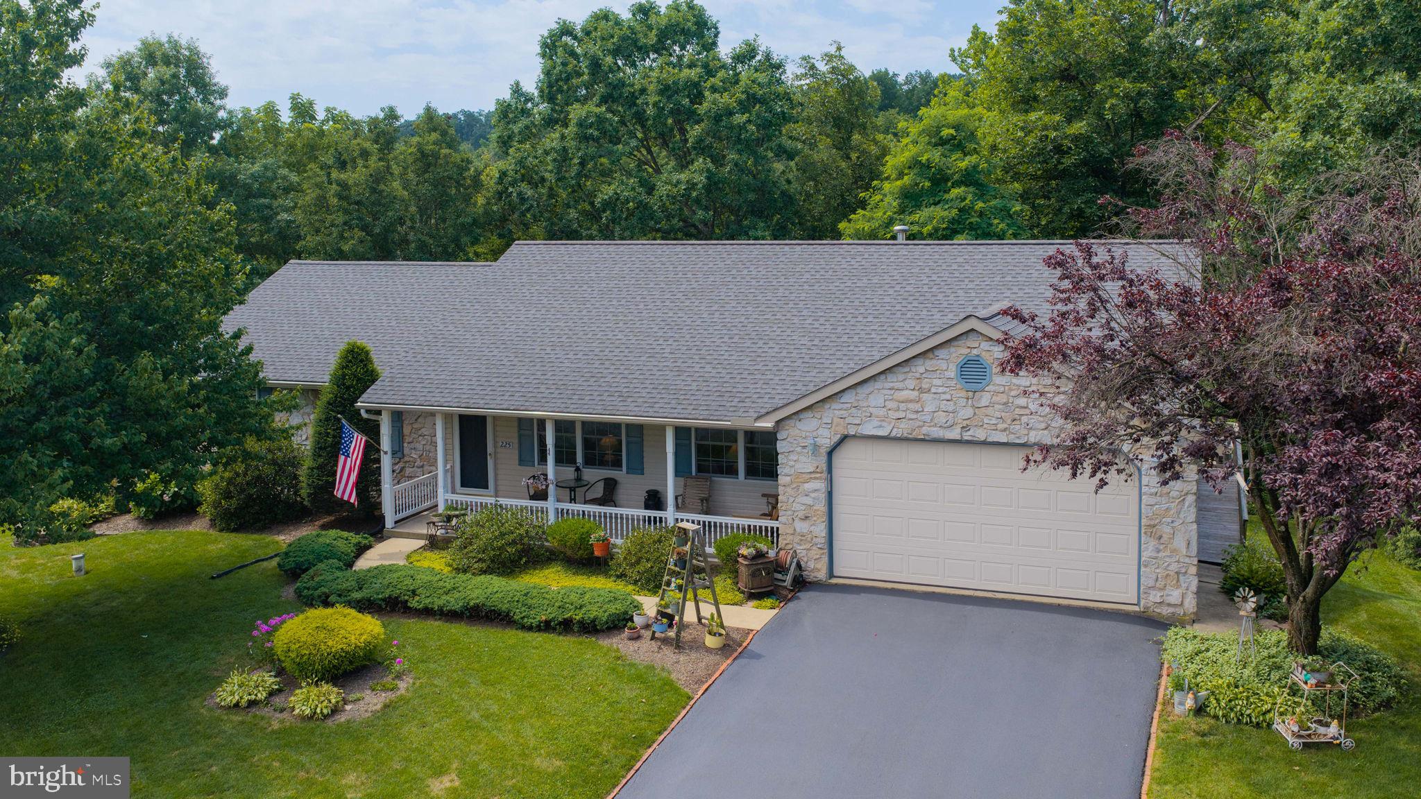 FIVEPOINTVILLE - Residential
