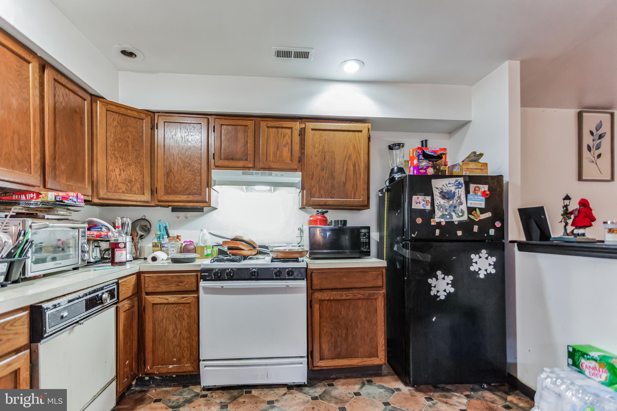 LAWNDALE - Residential Income