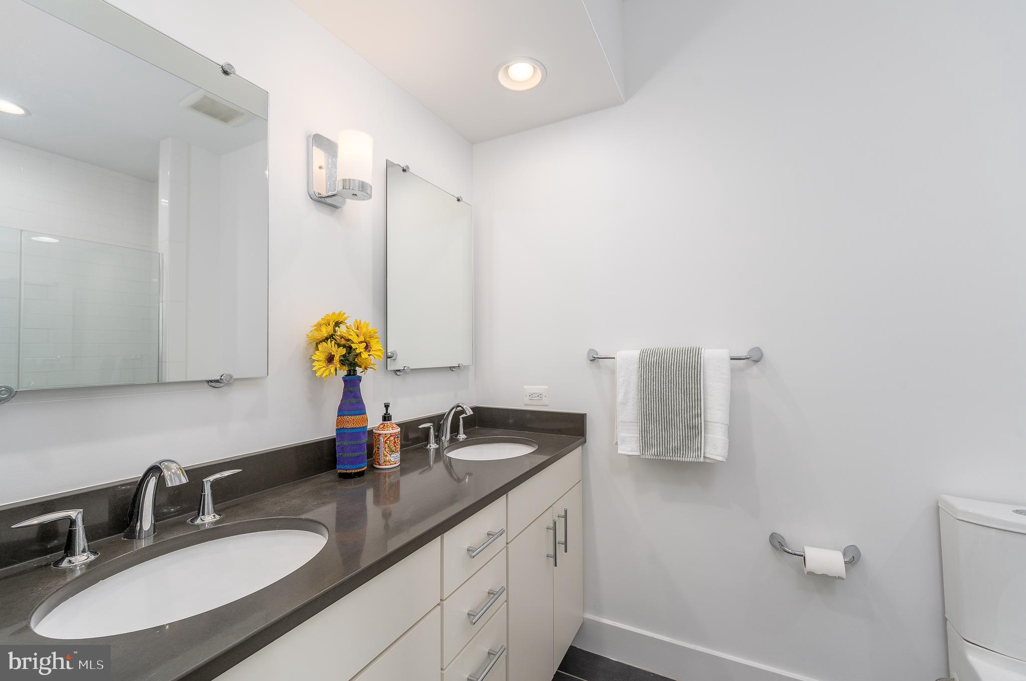 LOCUST POINT - Residential