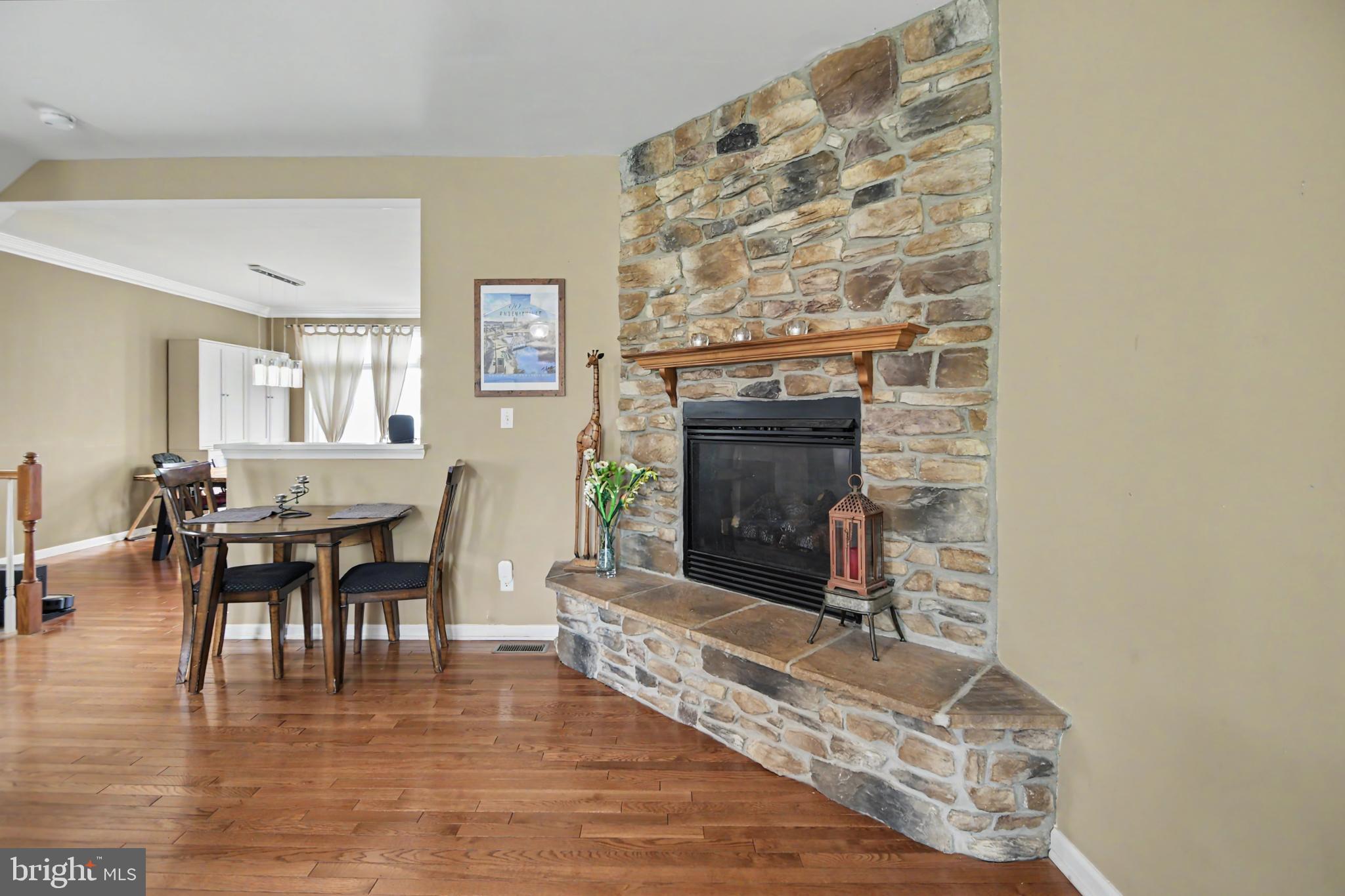 NORTHRIDGE VILLAGE - Residential