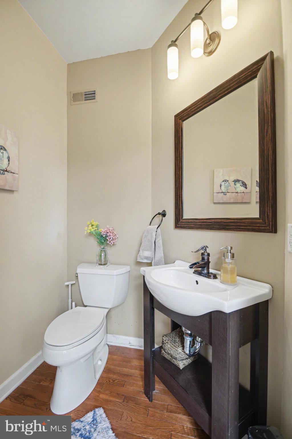 NORTHRIDGE VILLAGE - Residential
