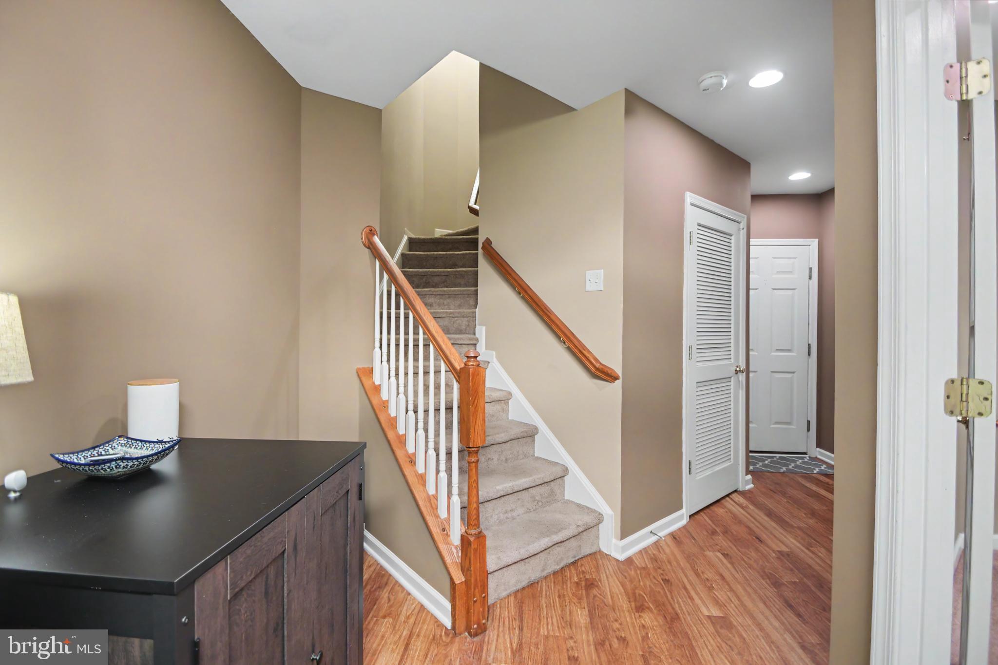NORTHRIDGE VILLAGE - Residential