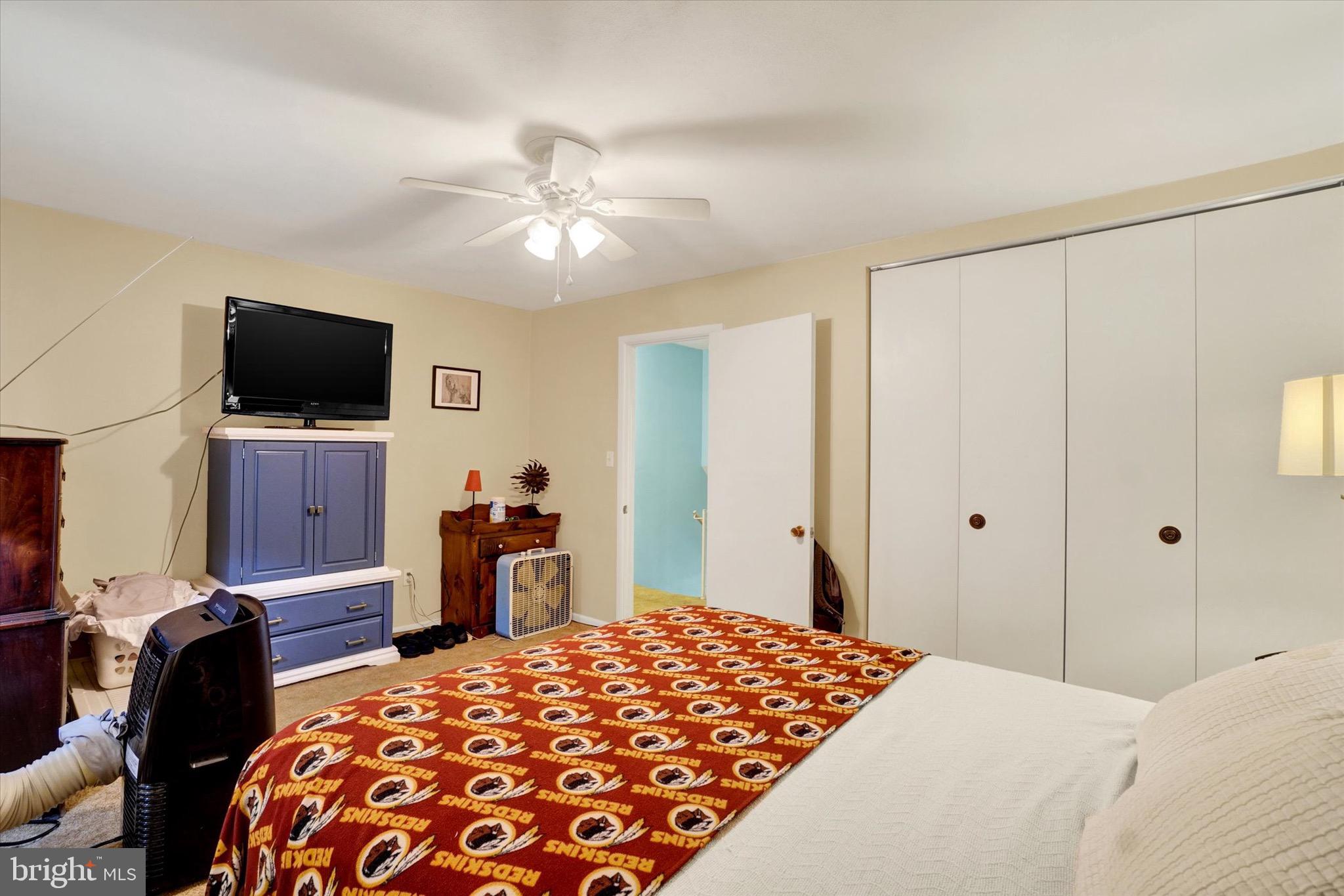 COLONY PARK - Residential