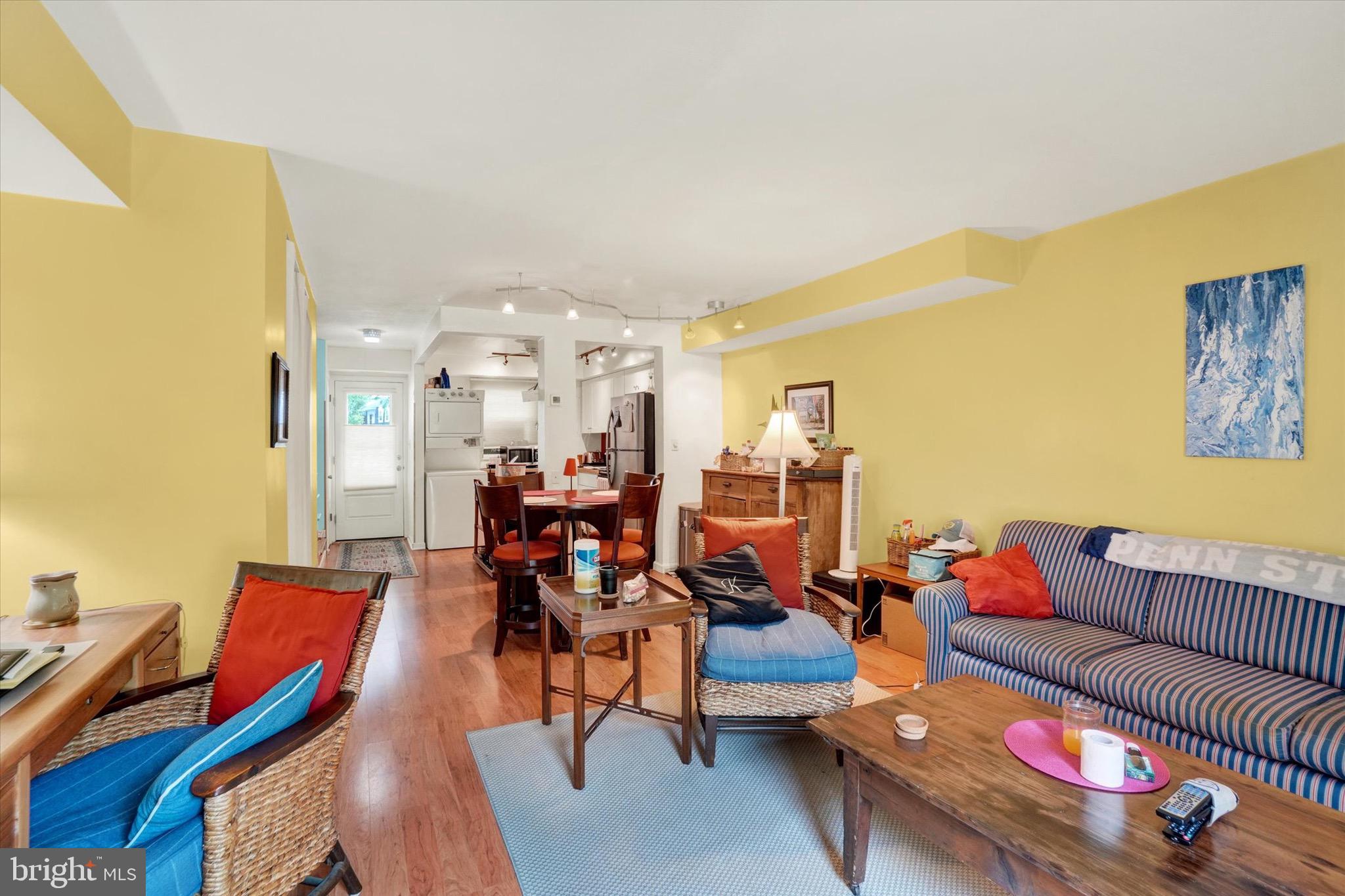 COLONY PARK - Residential