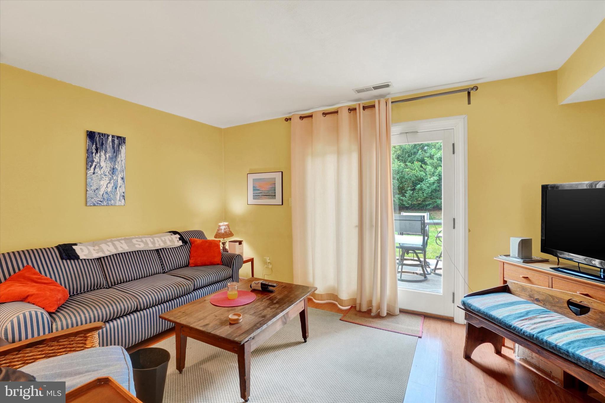 COLONY PARK - Residential