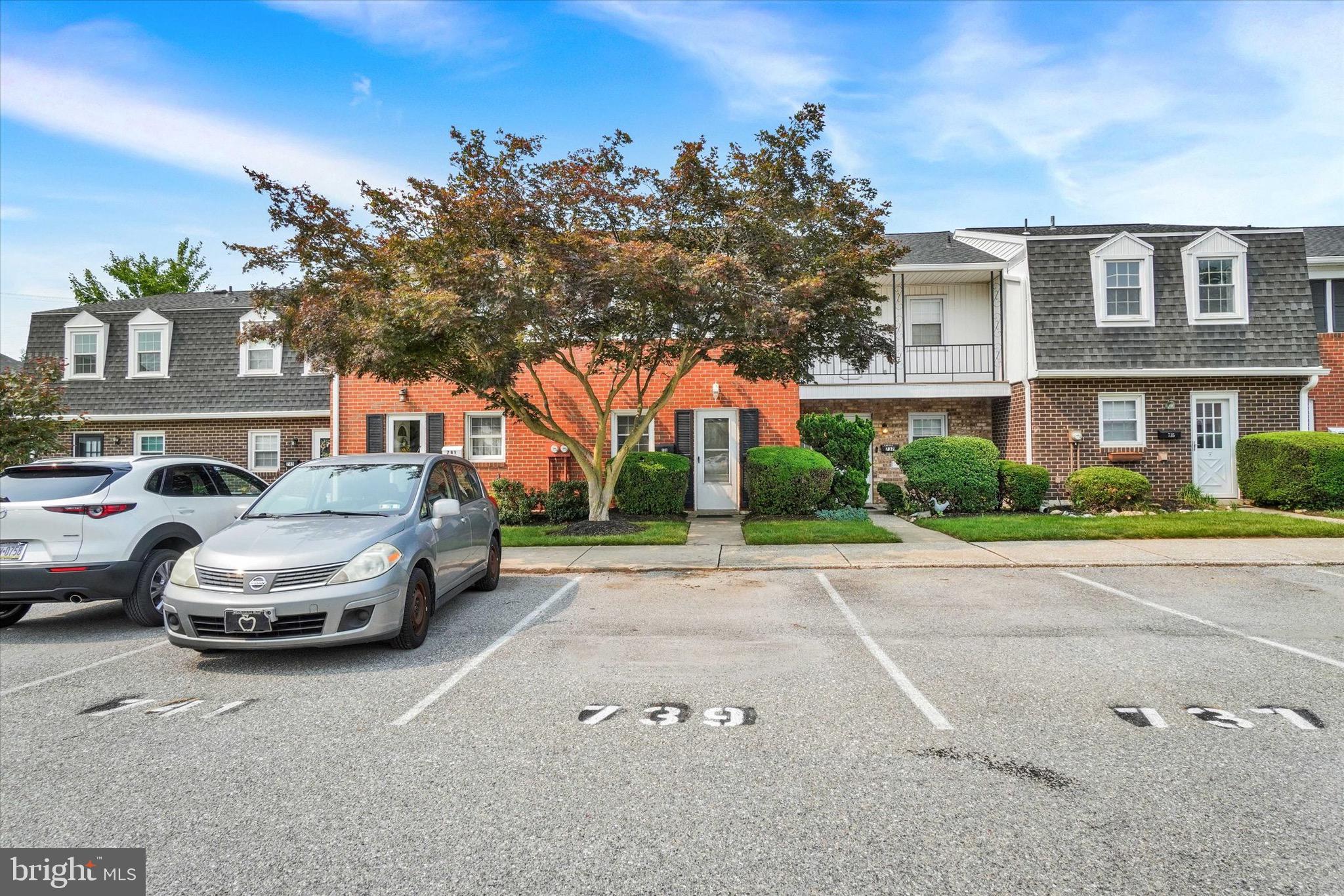 COLONY PARK - Residential