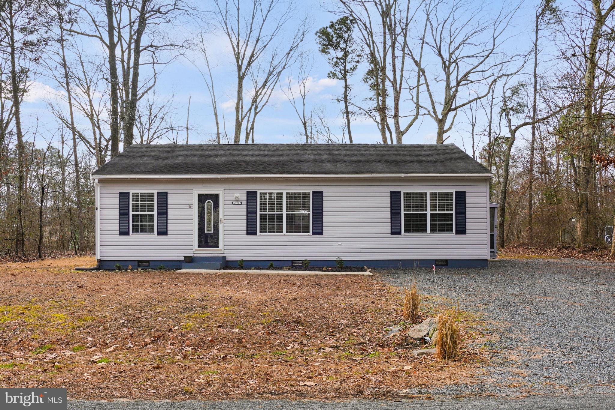 CAPTAIN'S COVE - Residential