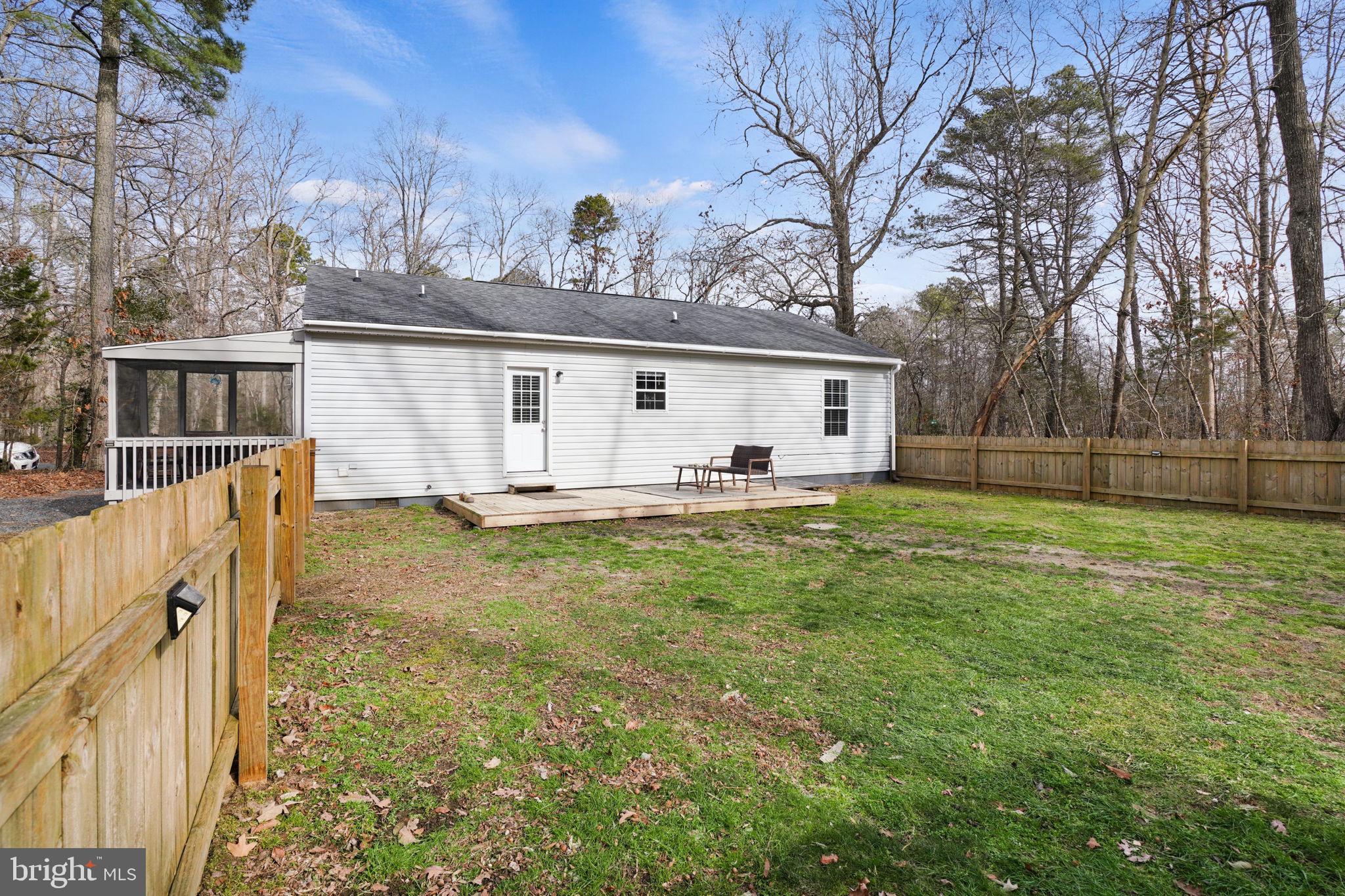 CAPTAIN'S COVE - Residential