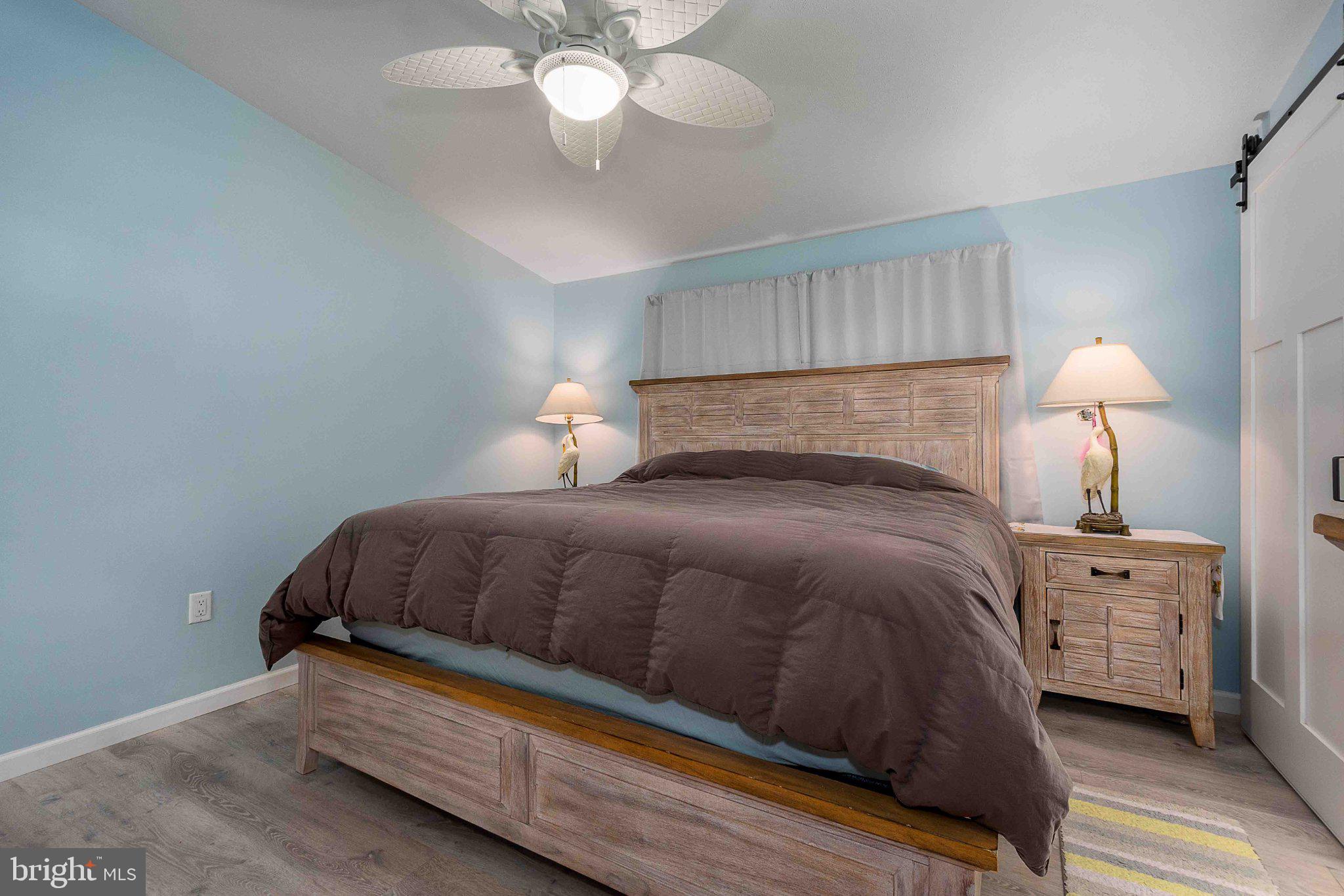 ROYAL CHARLOTTE - Residential