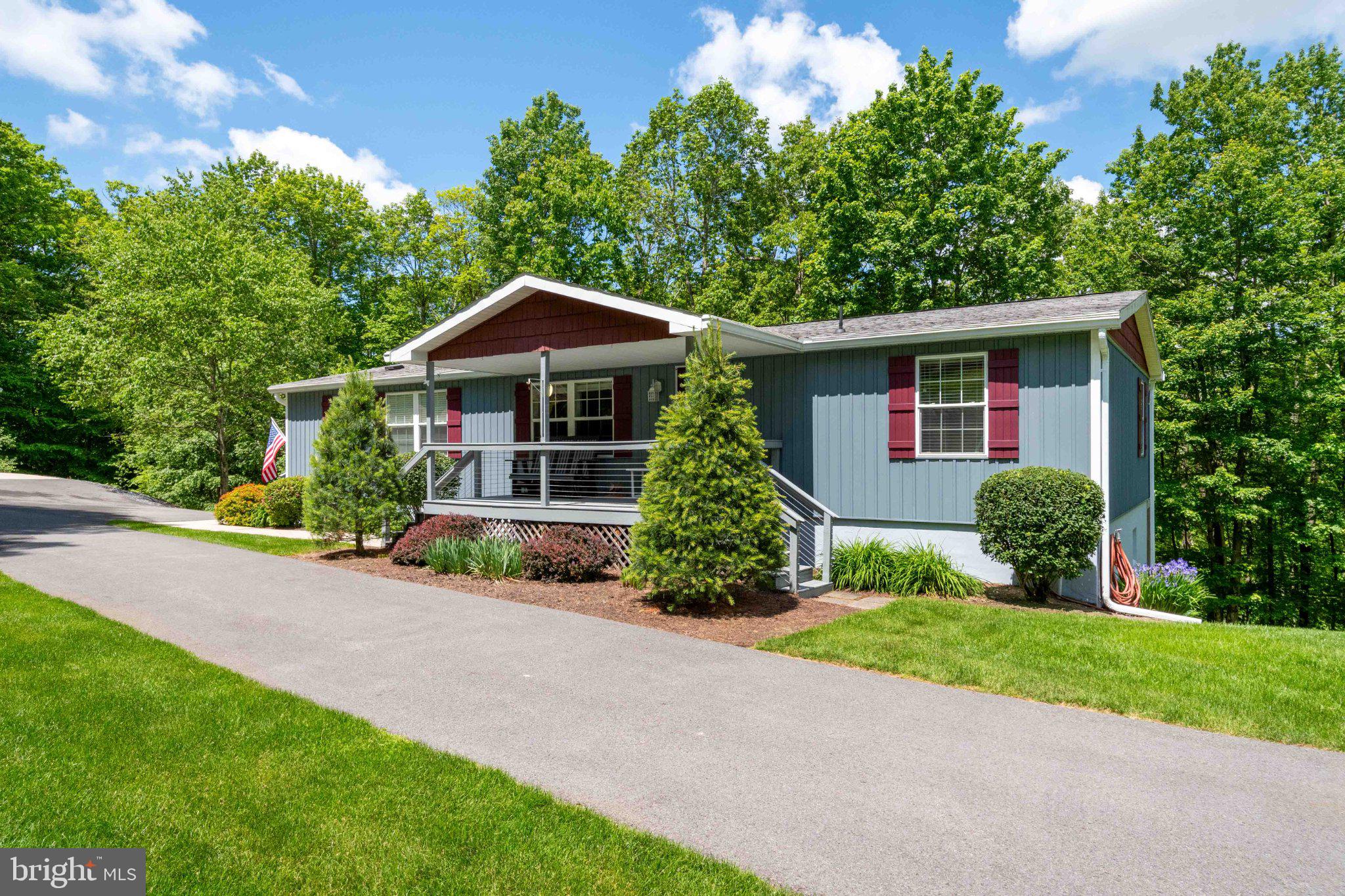 ROYAL CHARLOTTE - Residential