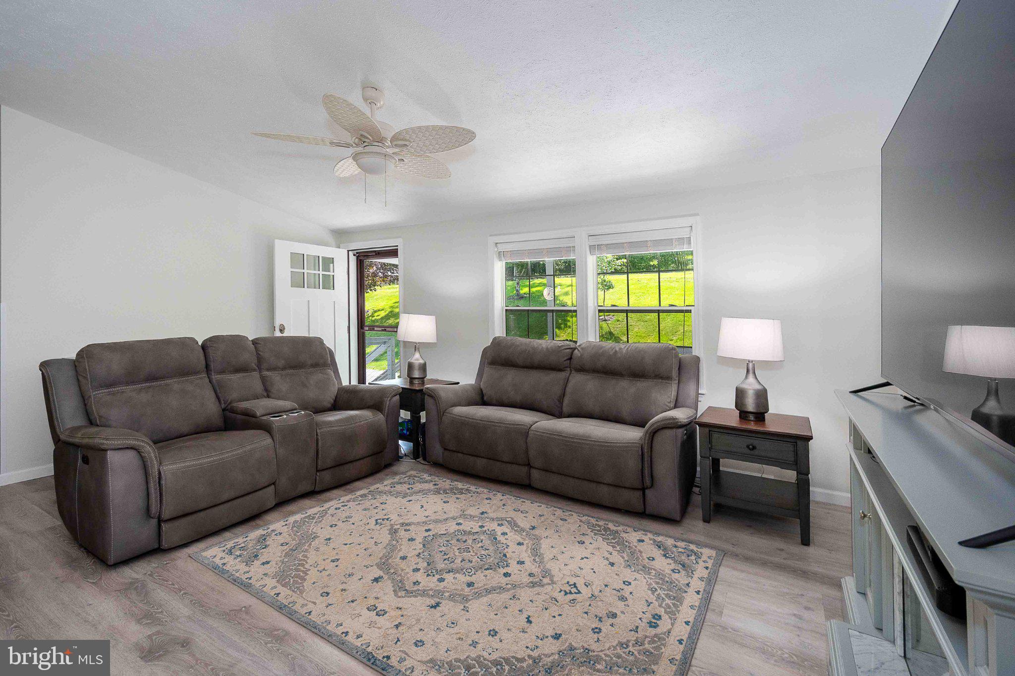 ROYAL CHARLOTTE - Residential
