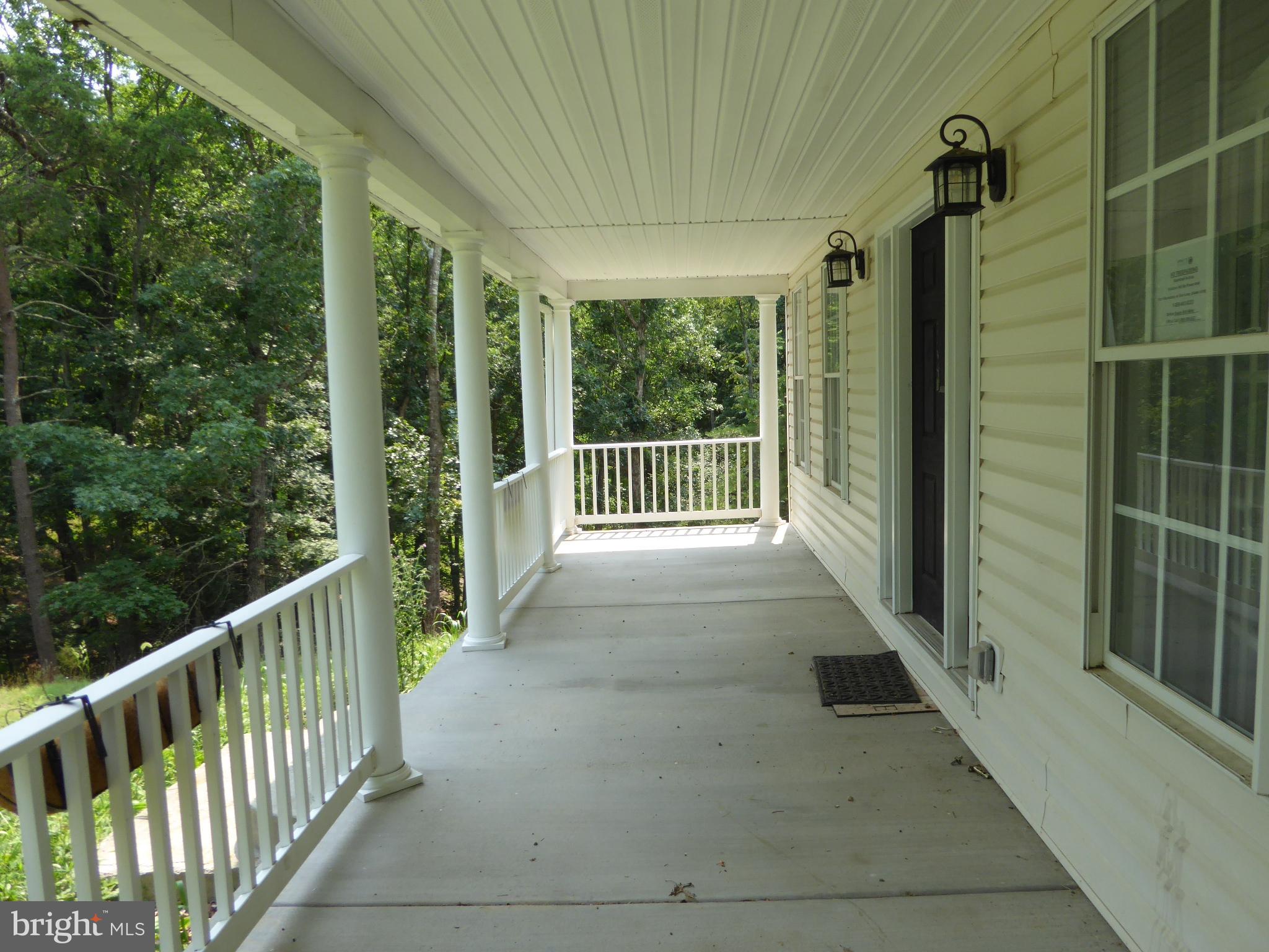 BARB MOUNTAIN ESTATES - Residential