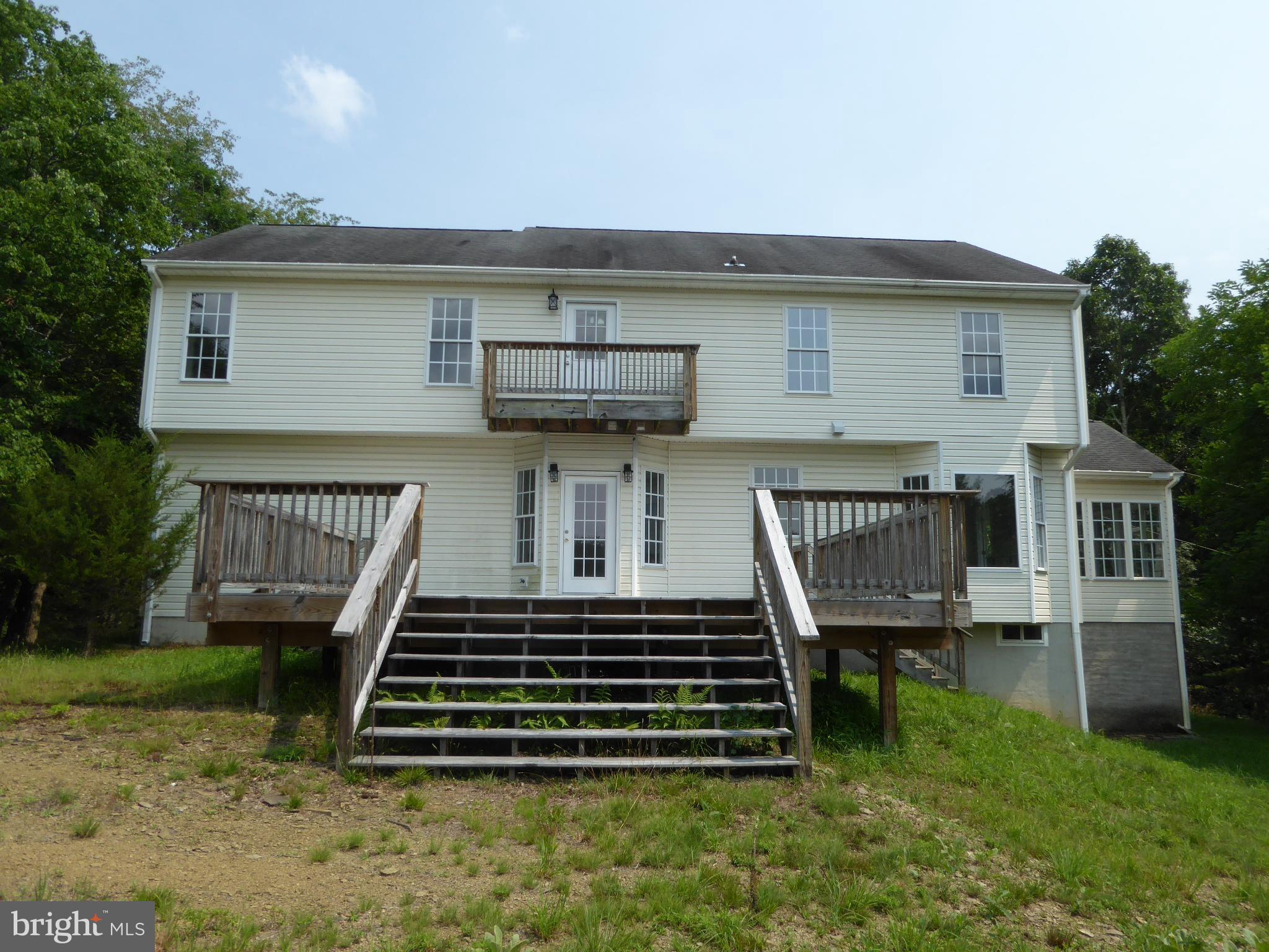 BARB MOUNTAIN ESTATES - Residential