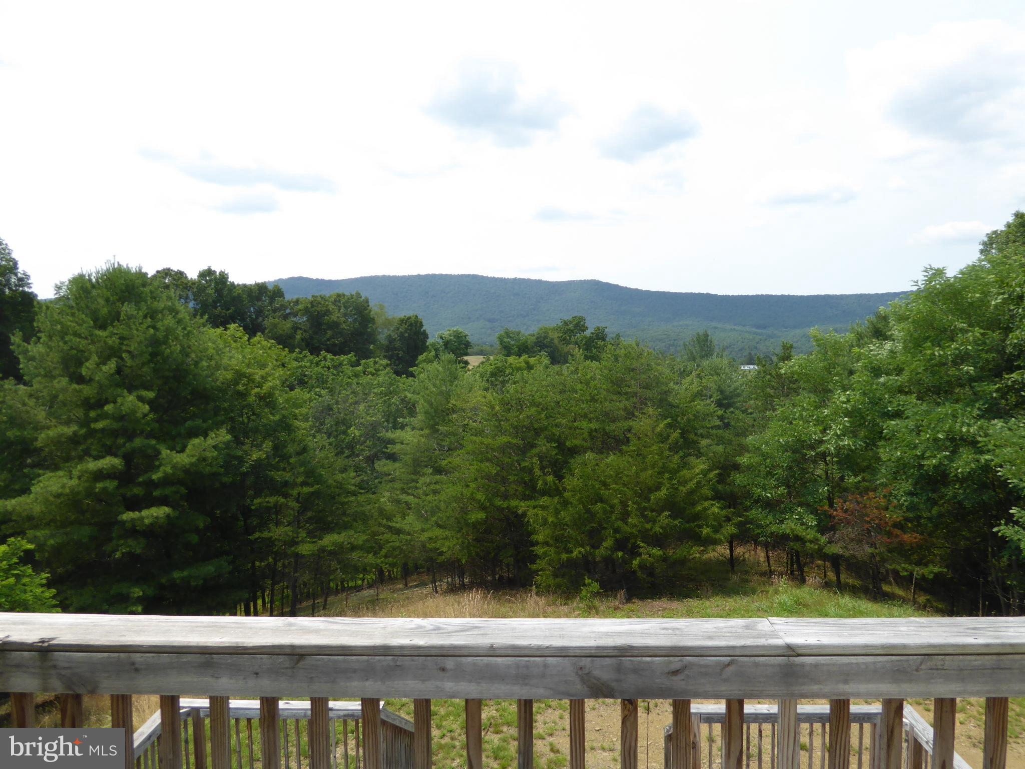BARB MOUNTAIN ESTATES - Residential