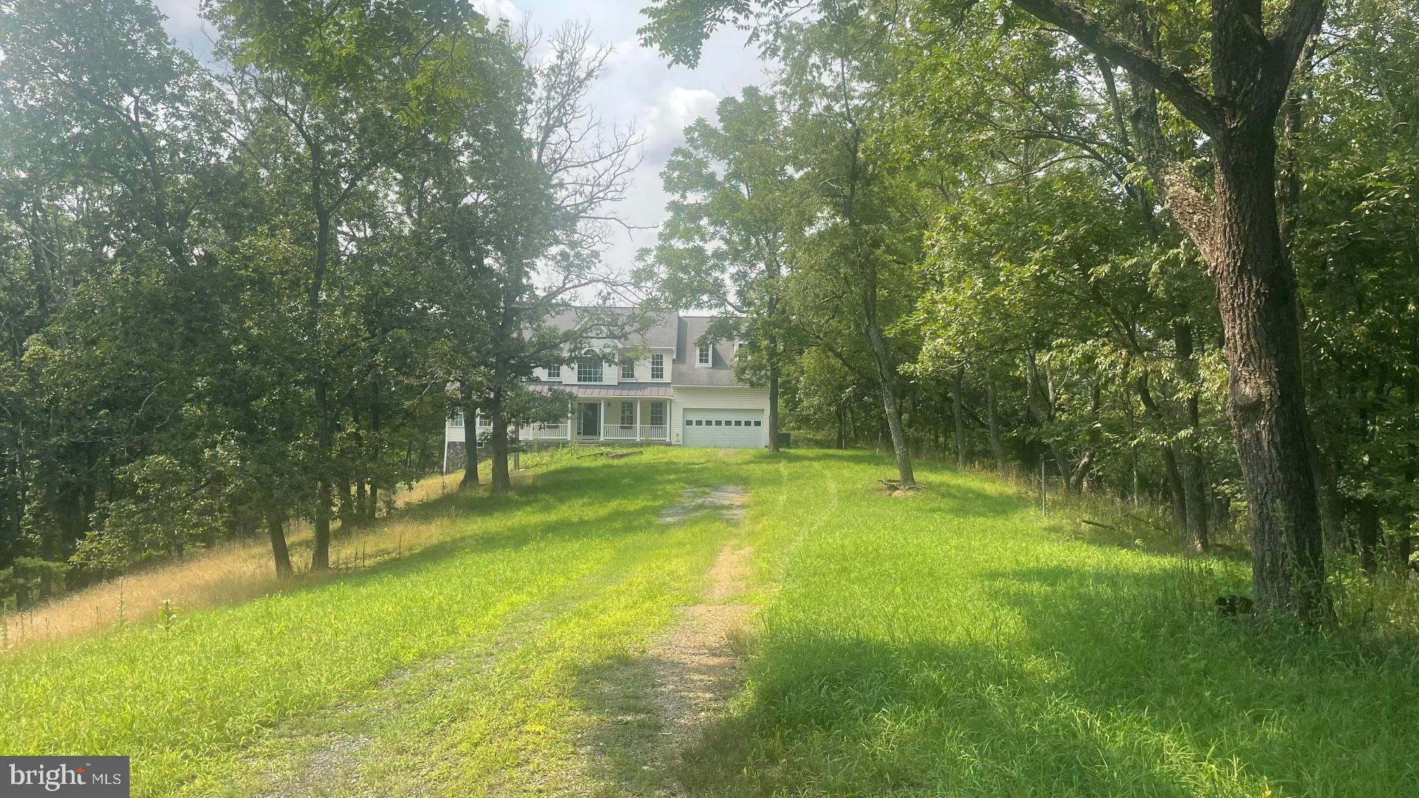 BARB MOUNTAIN ESTATES - Residential